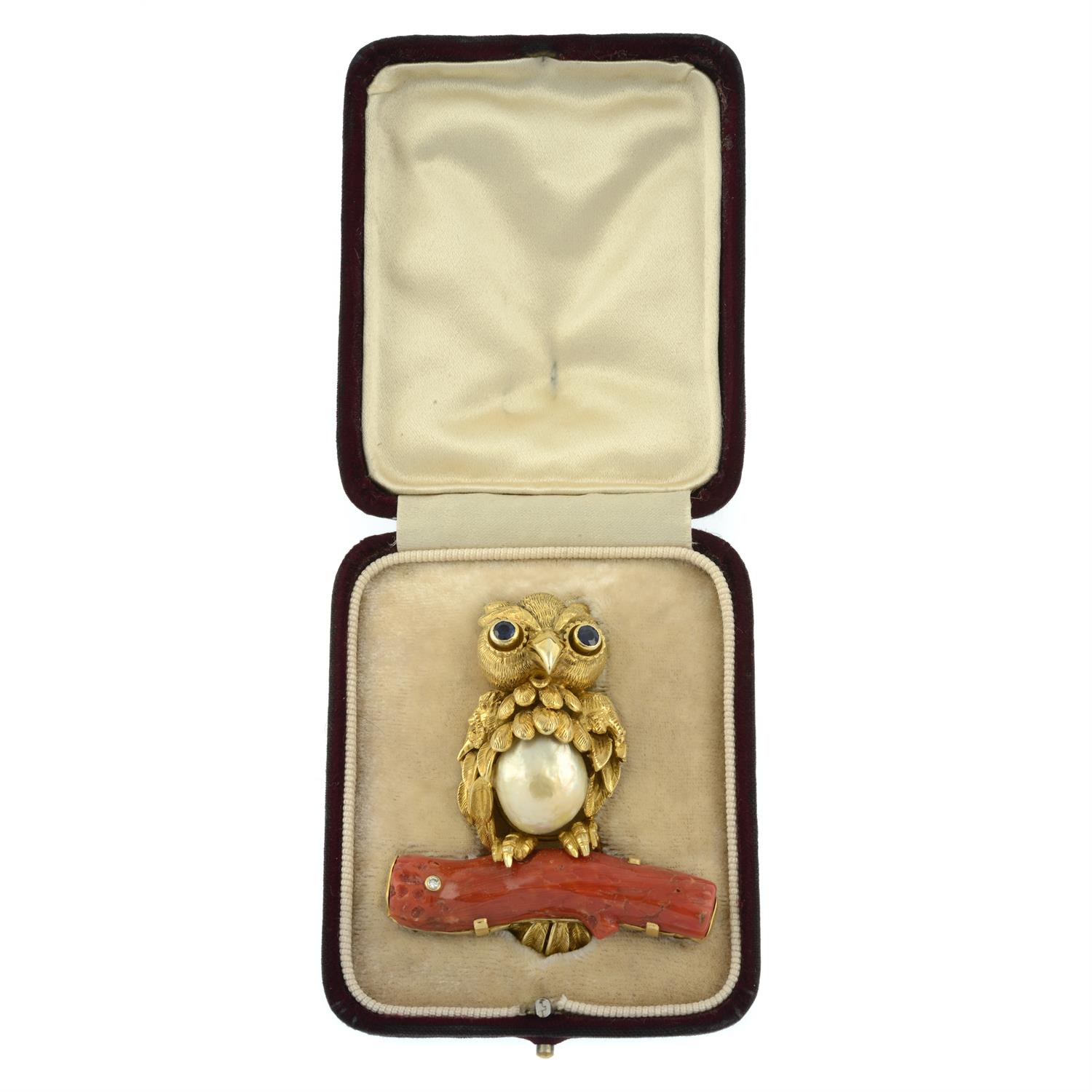 A mid 20th century 14ct gold baroque cultured pearl owl brooch, with sapphire eyes, - Image 4 of 6