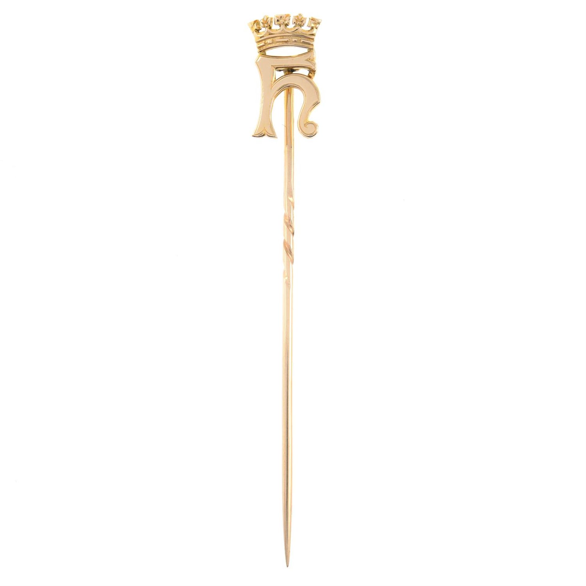 An early 20th century 15ct gold monogram stickpin for Princess Helen of Waldeck and Pyrmont, - Image 2 of 7