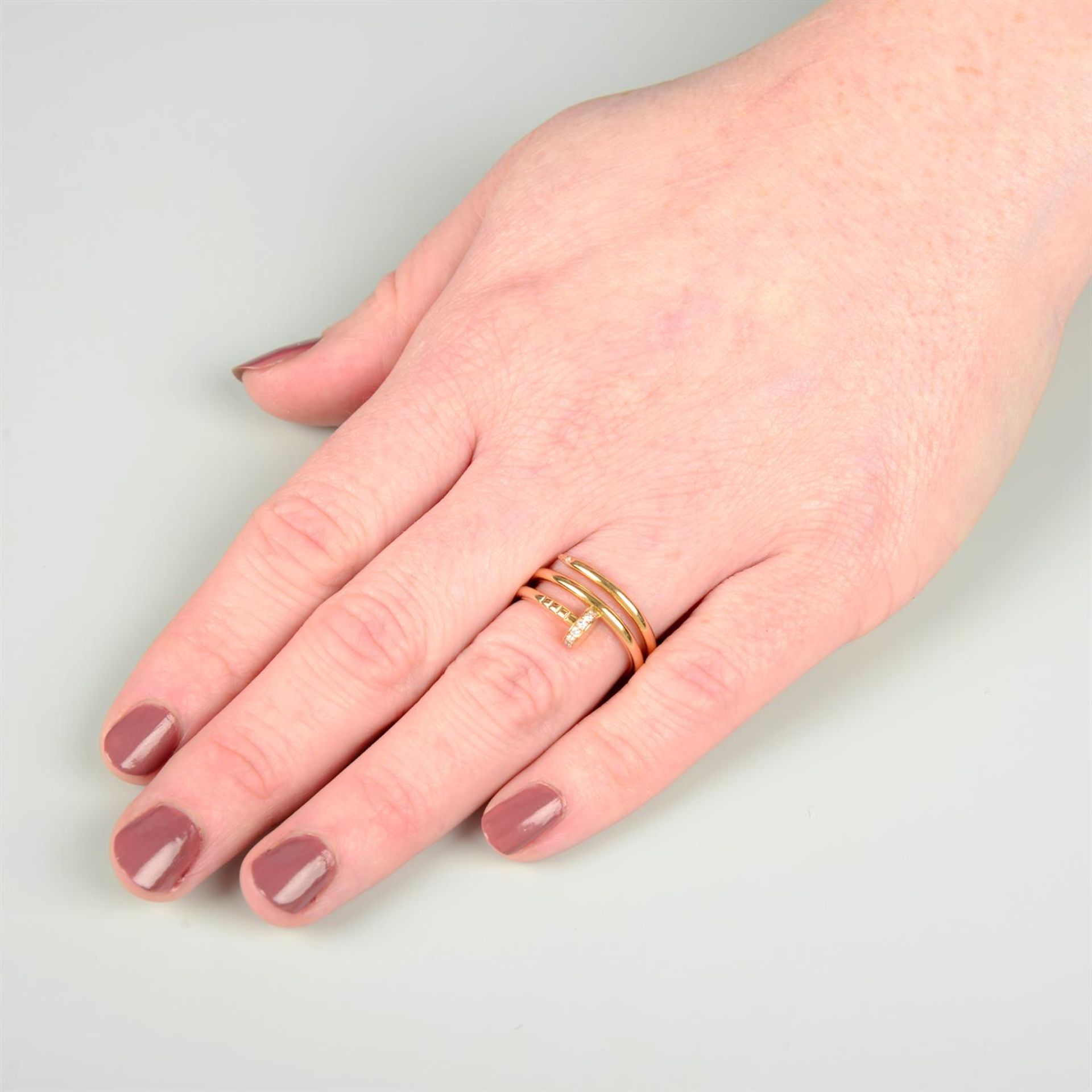 An 18ct gold diamond 'Double Juste Un Clou' ring, by Cartier. - Bild 6 aus 6