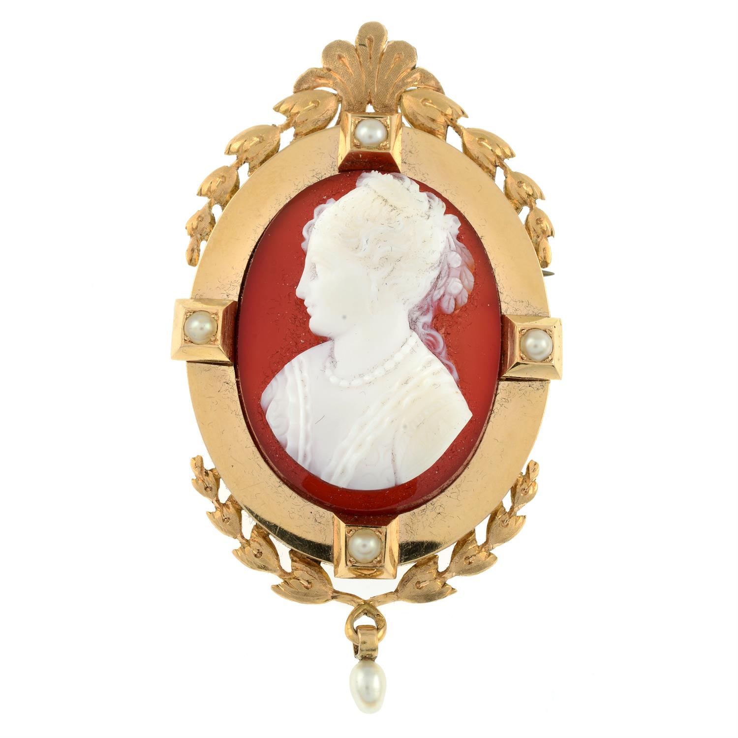 A late 19th century 18ct gold sardonyx cameo brooch/pendant, with split pearl accents and seed - Image 2 of 4