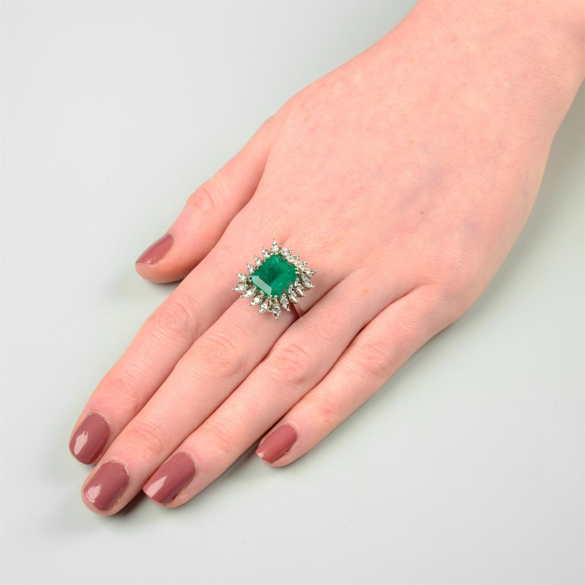 A mid 20th century 18ct gold Brazilian emerald and brilliant-cut diamond cluster ring. - Image 5 of 5