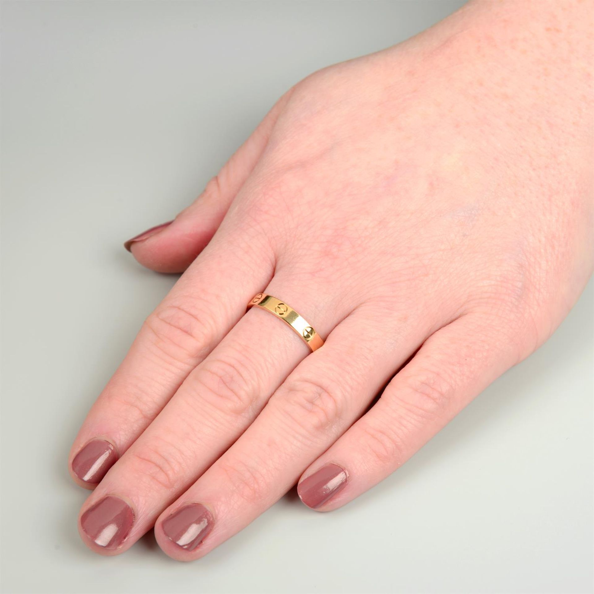 An 18ct gold Cartier 'Love' ring. - Bild 5 aus 5