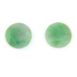 A pair of circular-shape jadeites, total weight 5.13cts.