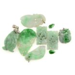 A selection of carved jade, total weight 15.65gms. Desgined as birds and foliage.