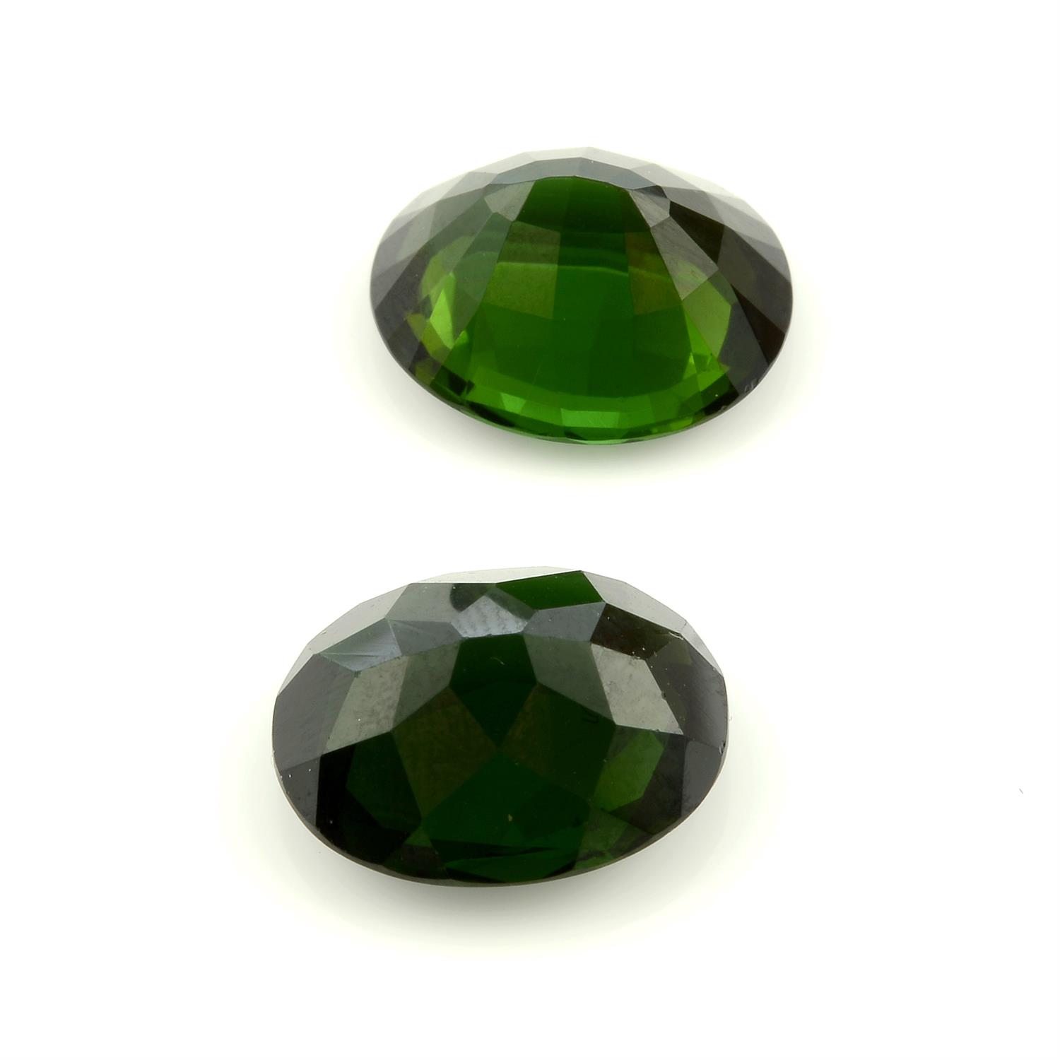 Two oval-shape green tourmalines, weight 4.97cts and 4.51cts. - Image 2 of 2