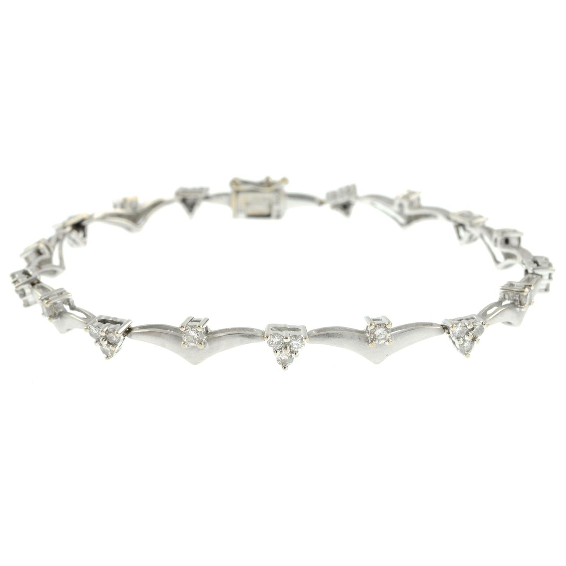 A brilliant-cut diamond bracelet.