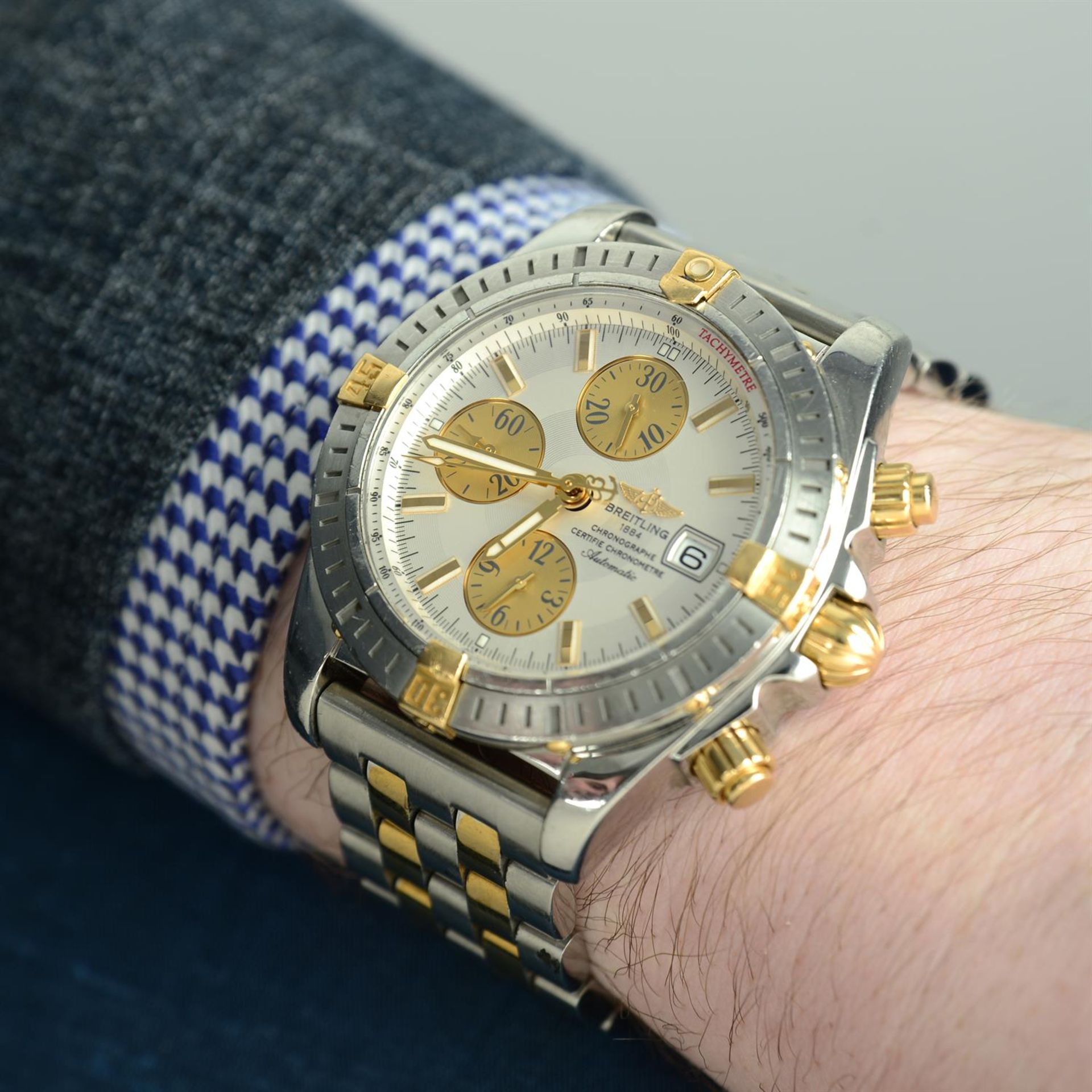 BREITLING - a stainless steel Chronomat Evolution chronograph bracelet watch, 43mm. - Bild 5 aus 6