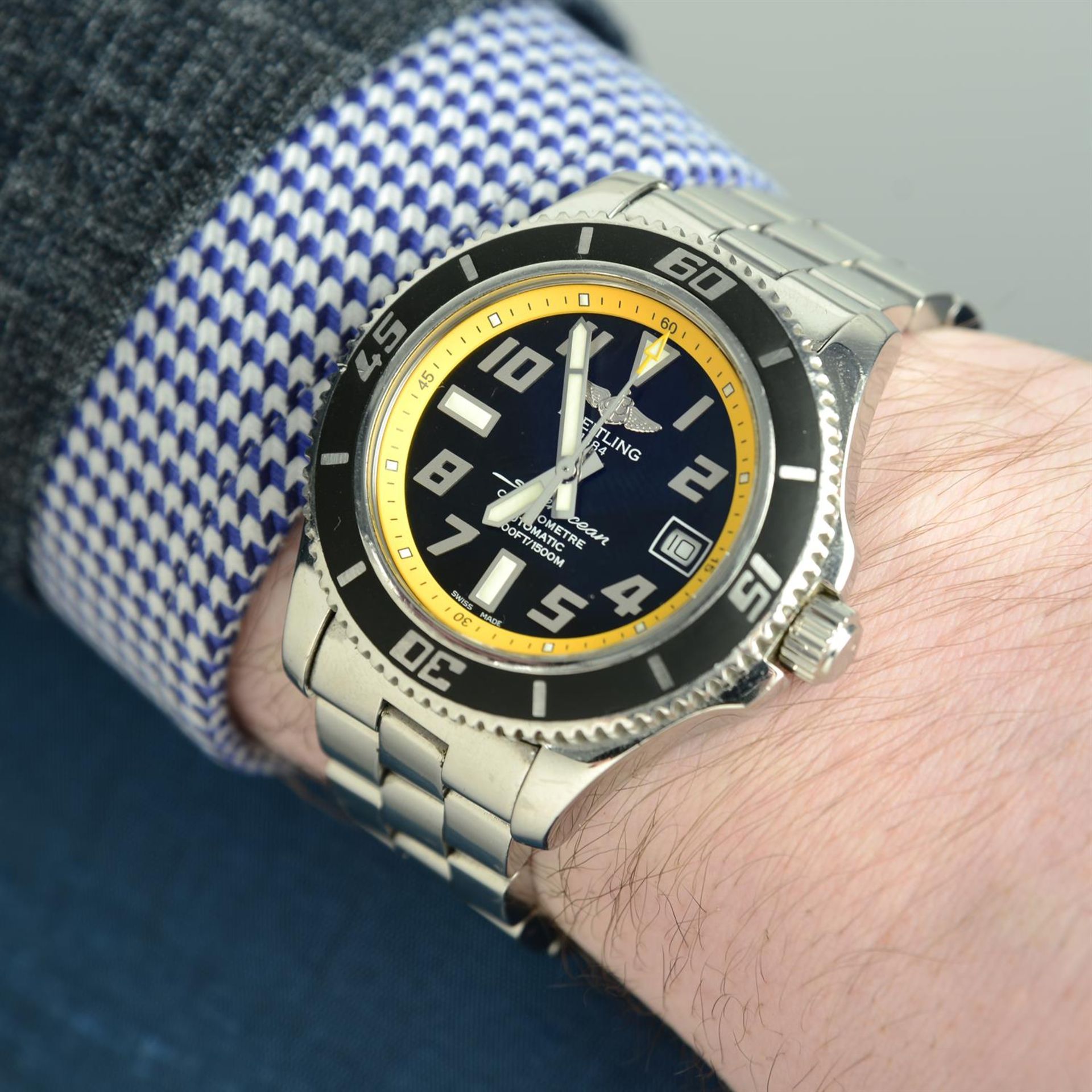 BREITLING - a stainless steel SuperOcean bracelet watch, 42mm. - Image 5 of 6