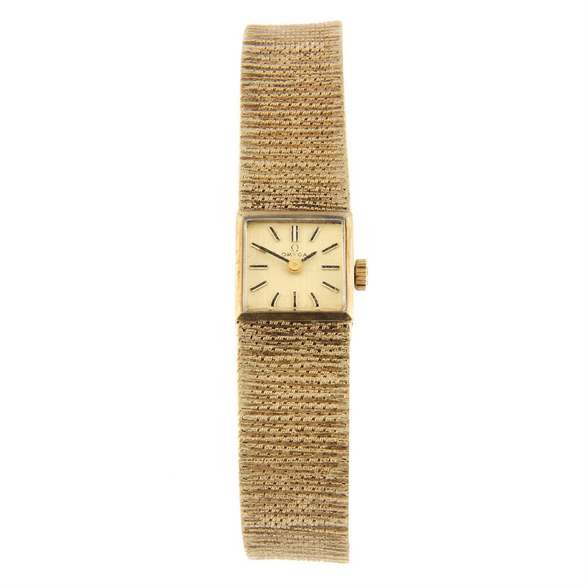 OMEGA - a 9ct yellow gold bracelet watch, 14x14mm.