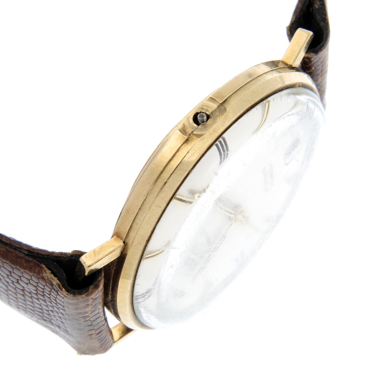 ROTARY - a 9ct yellow gold wrist watch, 33mm. - Image 3 of 4