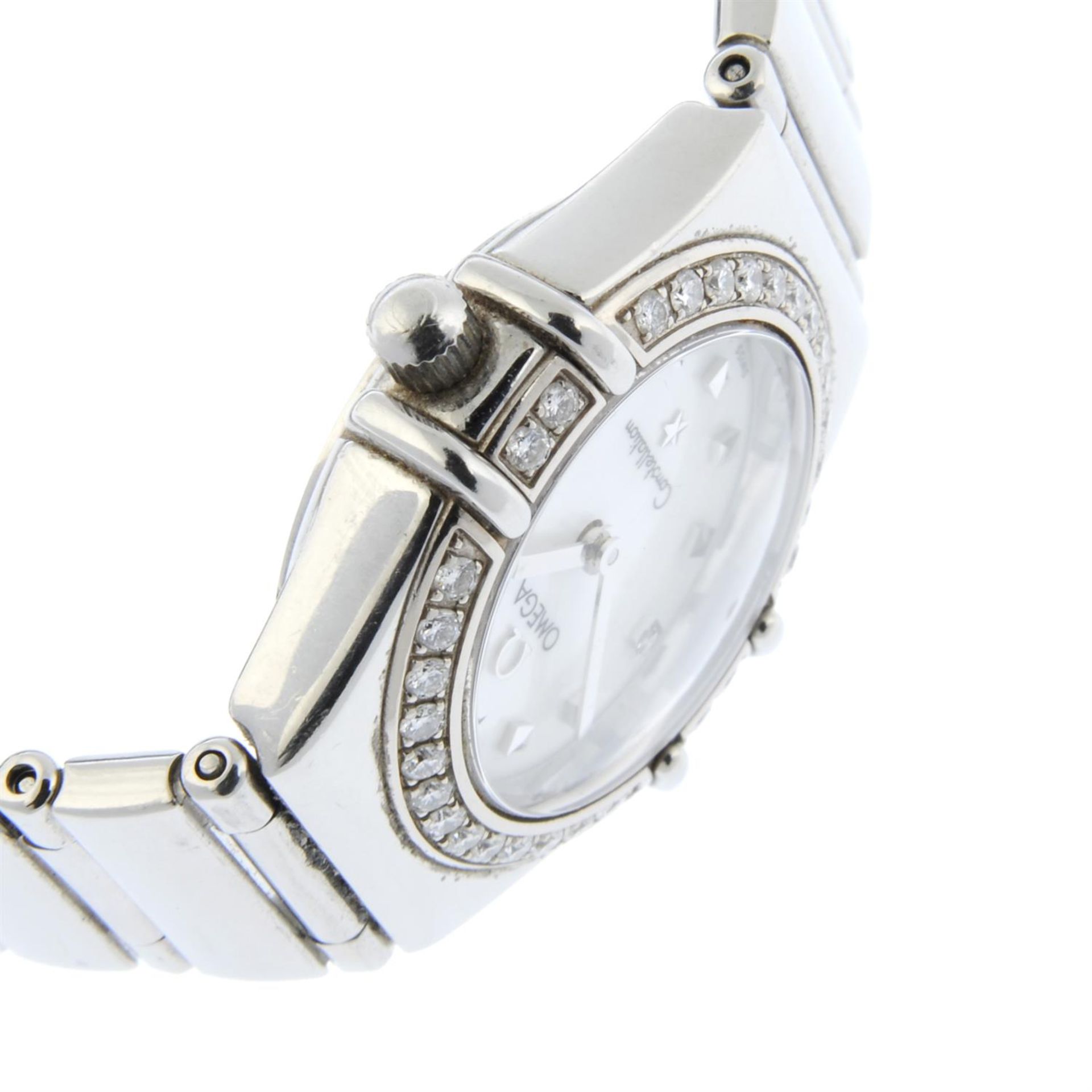 OMEGA - a factory diamond set stainless steel Constellation bracelet watch, 22mm. - Bild 3 aus 4