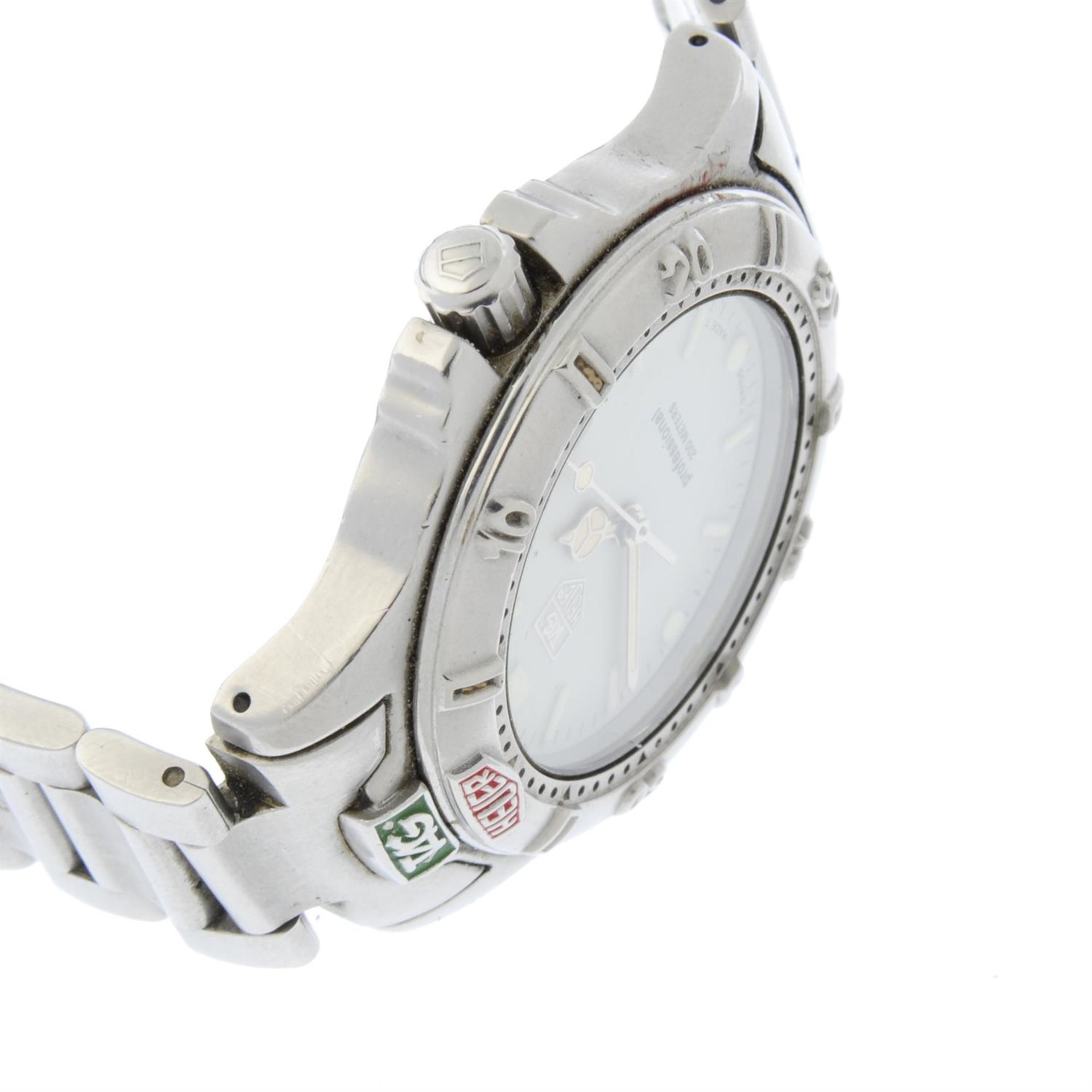 TAG HEUER - a stainless steel 4000 serial bracelet watch, 34mm. - Bild 3 aus 4