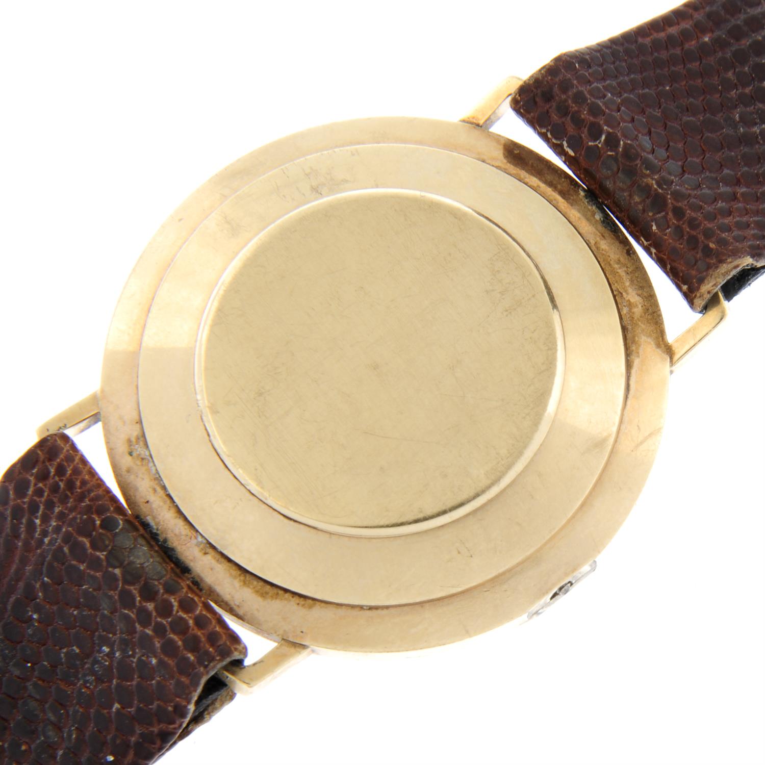 ROTARY - a 9ct yellow gold wrist watch, 33mm. - Image 4 of 4