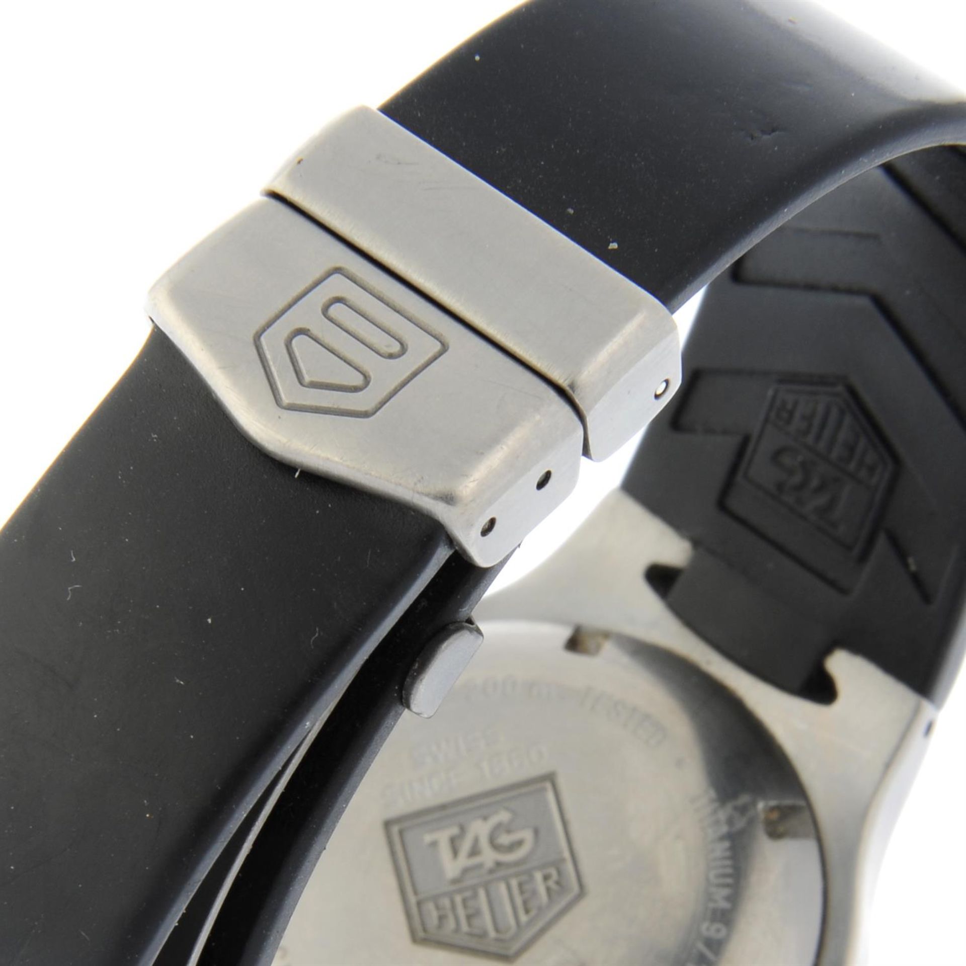 TAG HEUER - a titanium Kirium Ti5 wrist watch, 37mm. - Bild 2 aus 4