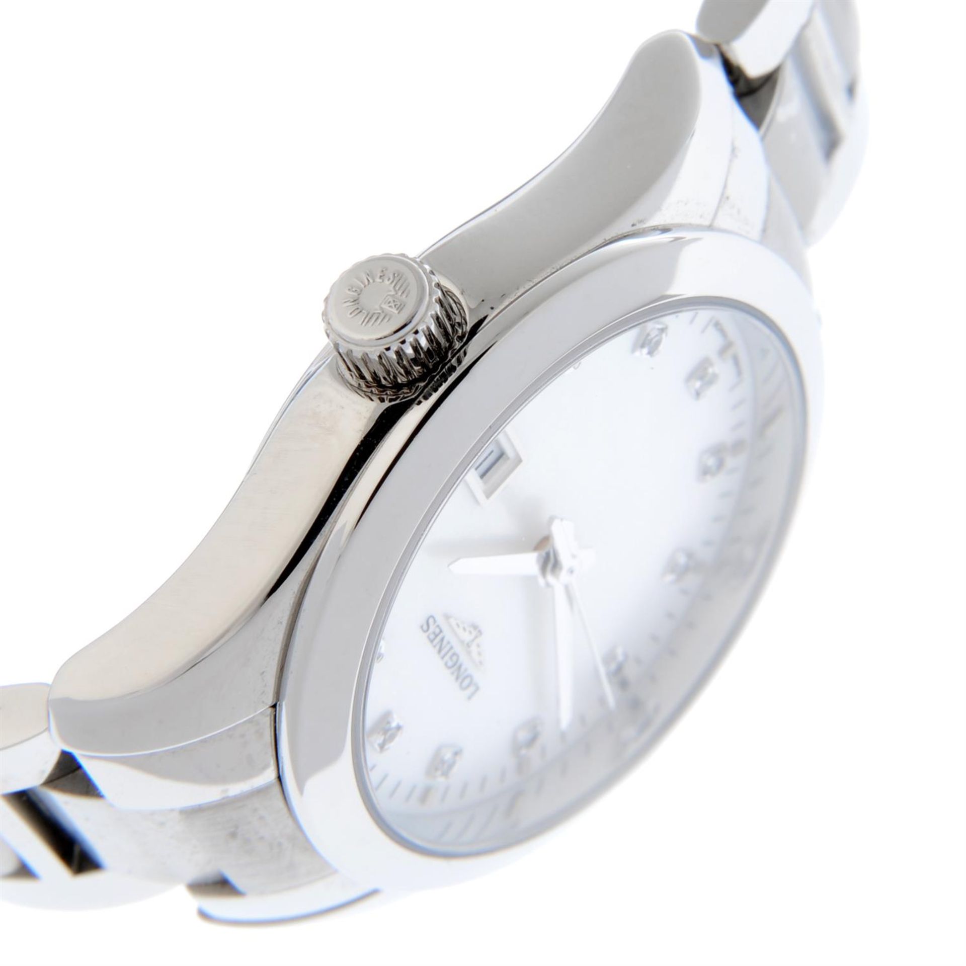 LONGINES - a stainless steel Conquest bracelet watch, 29mm. - Bild 3 aus 4