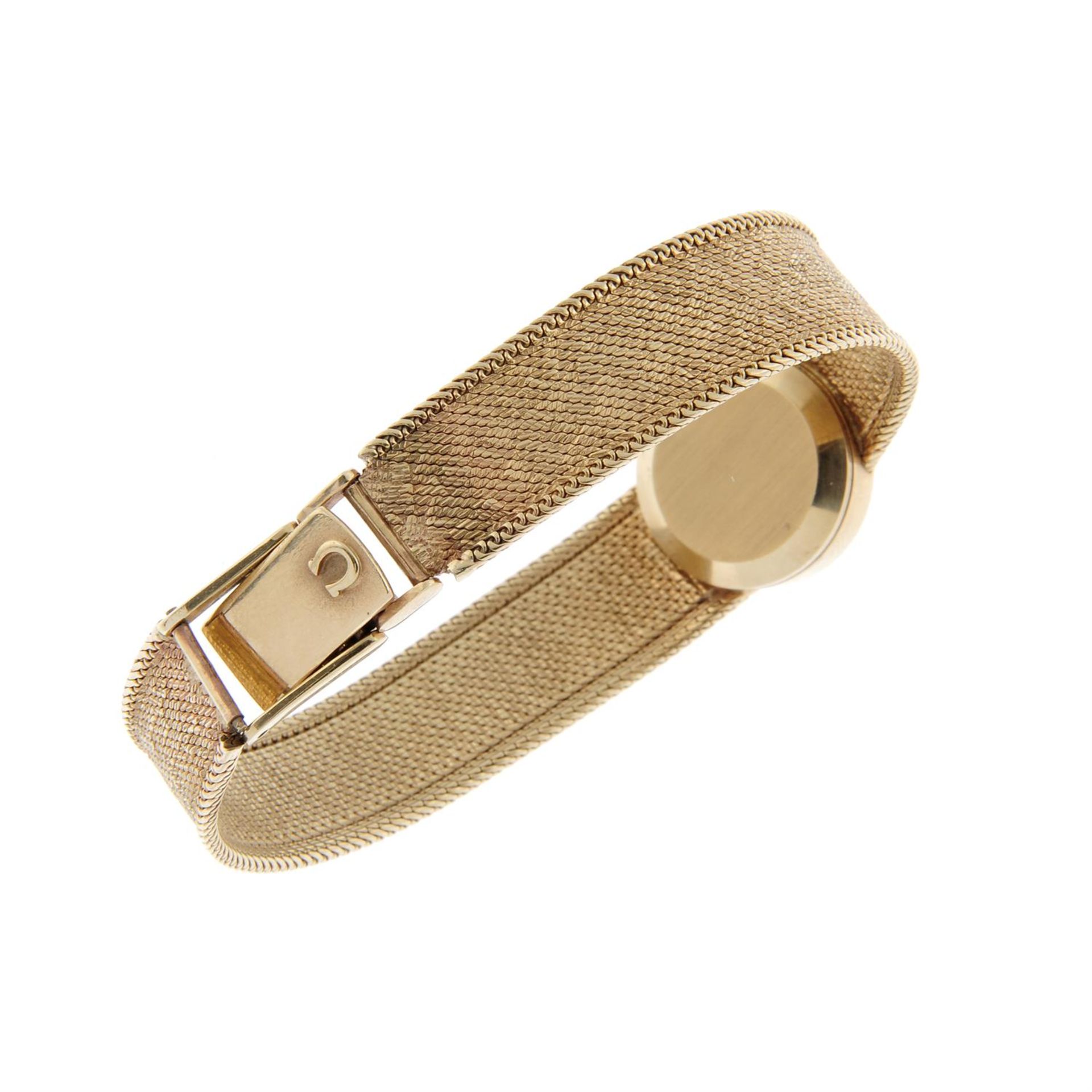 OMEGA - a 9ct yellow gold bracelet watch, 17mm. - Bild 2 aus 4