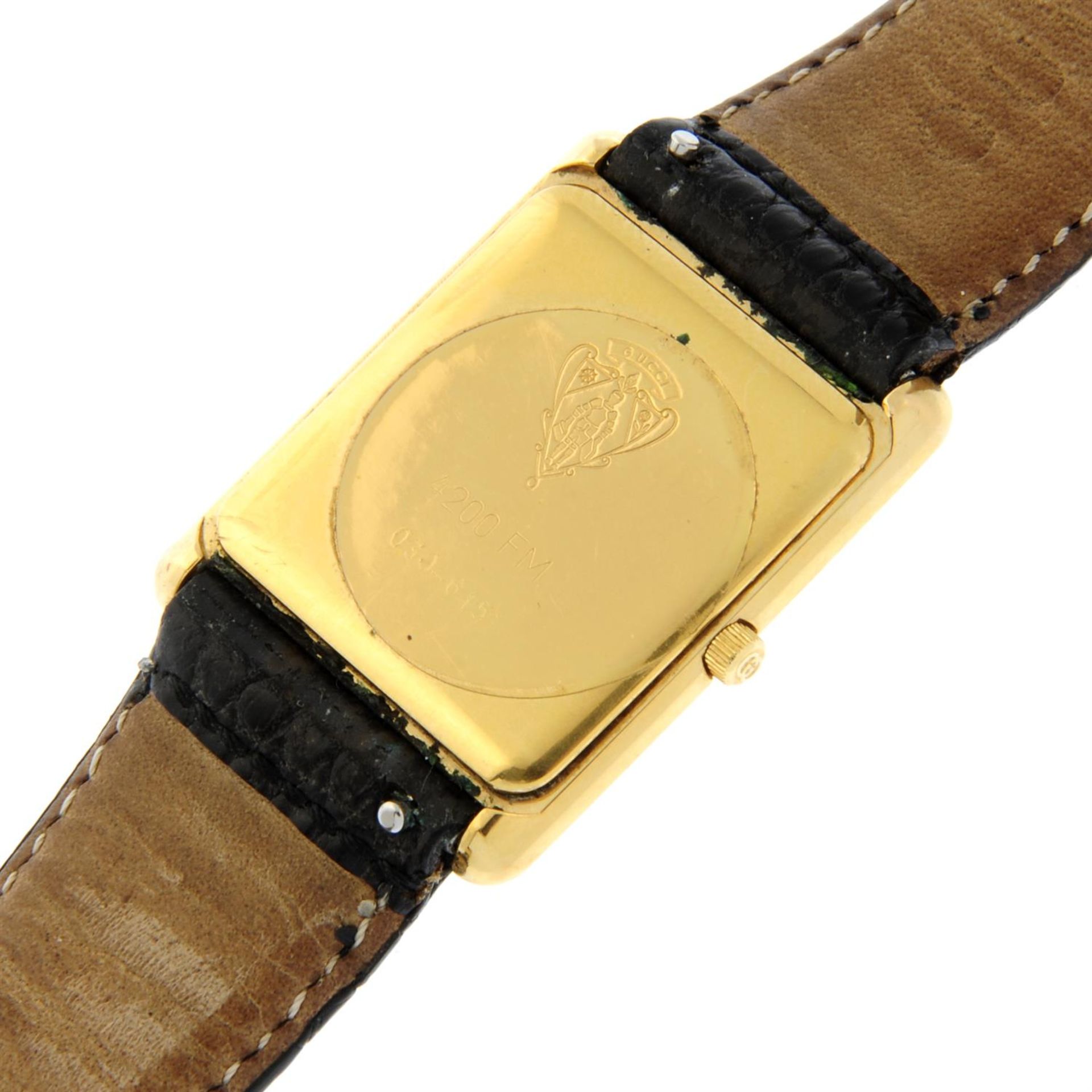 GUCCI - a gold plated 4200FM wrist watch, 24x26mm. - Image 4 of 4