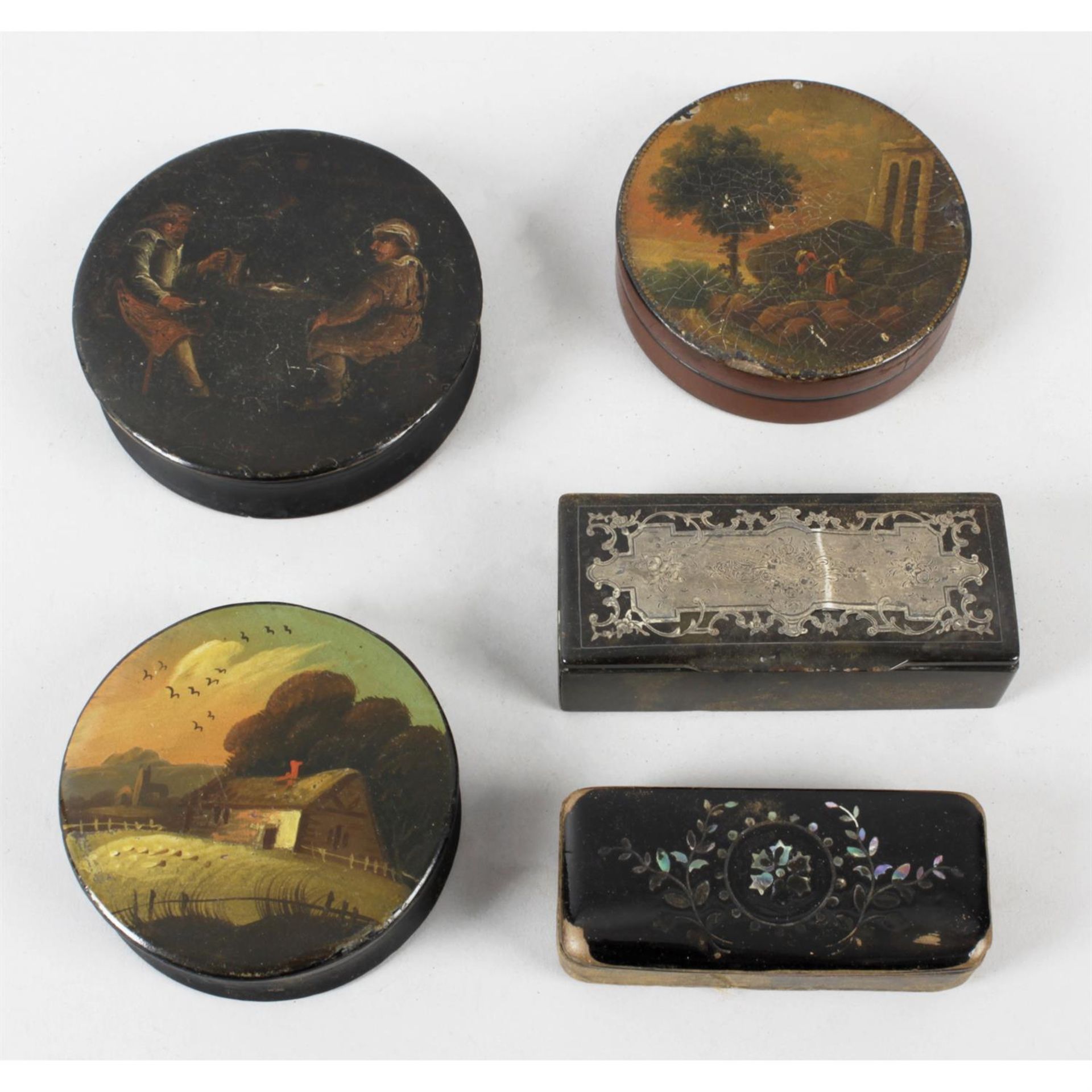 A mixed selection of assorted boxes, to include papier-mâché snuff boxes and caskets, etc.