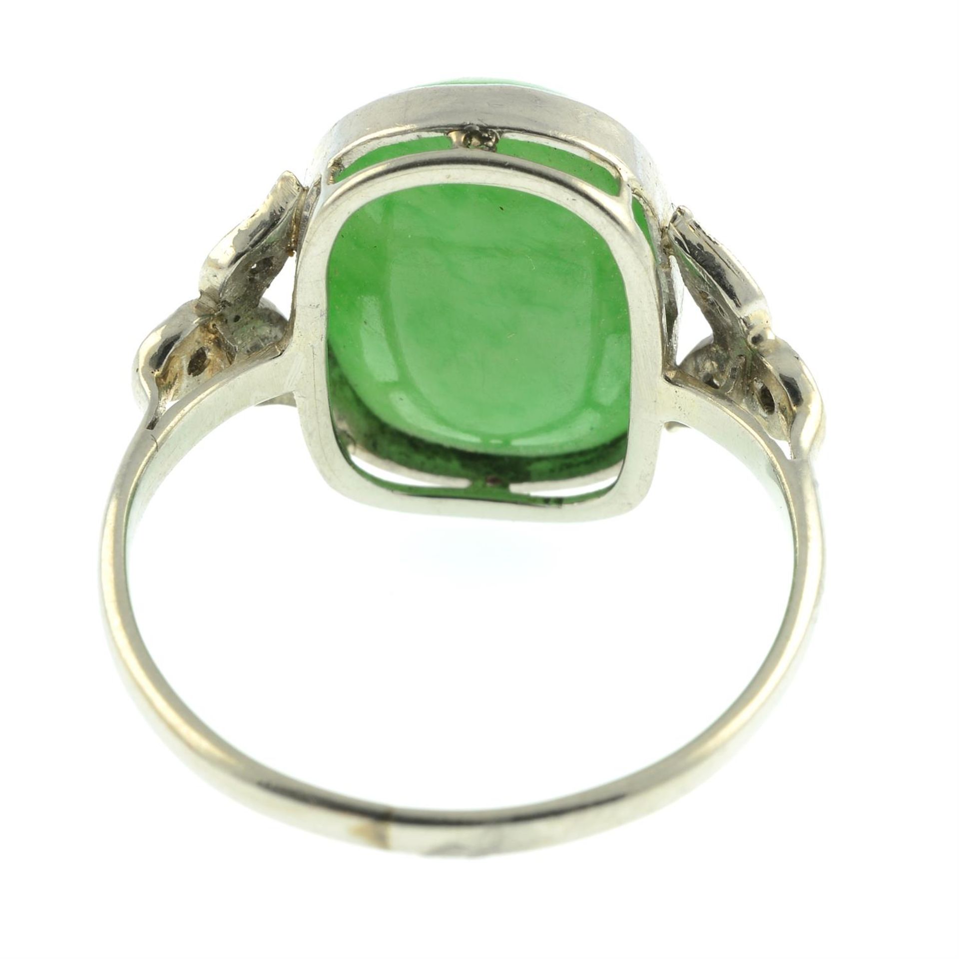 An early to mid 20th century platinum and 18ct gold jadeite jade ring, with single-cut diamond - Image 4 of 5