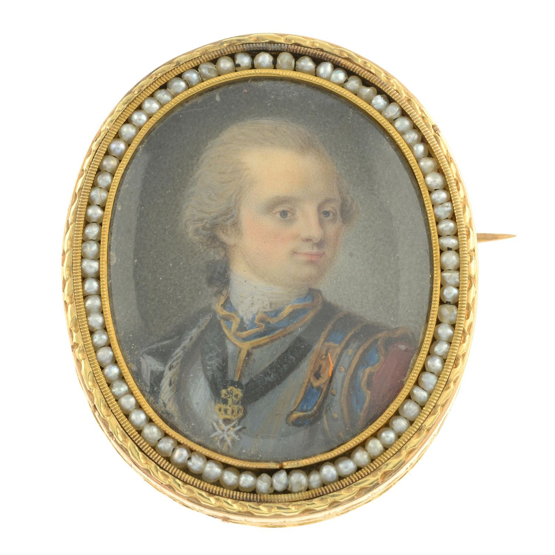 An early 19th century 18ct gold miniature portrait brooch, with seed pearl surround, - Bild 2 aus 4