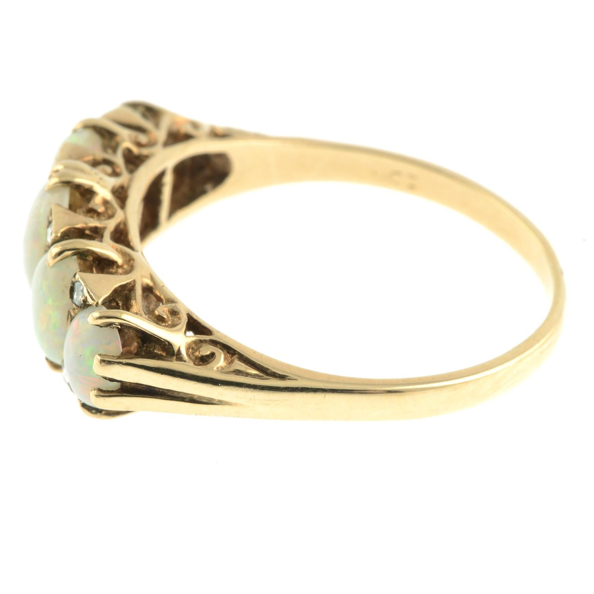 A mid 20th century 9ct gold opal five-stone ring, with rose-cut diamond spacers. - Bild 3 aus 5
