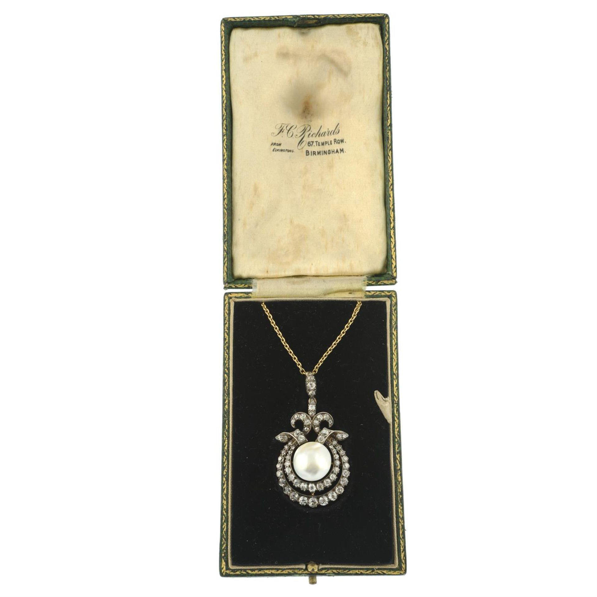 A late Victorian silver and gold, pearl and old-cut diamond pendant, with near-period 18ct gold - Bild 4 aus 6