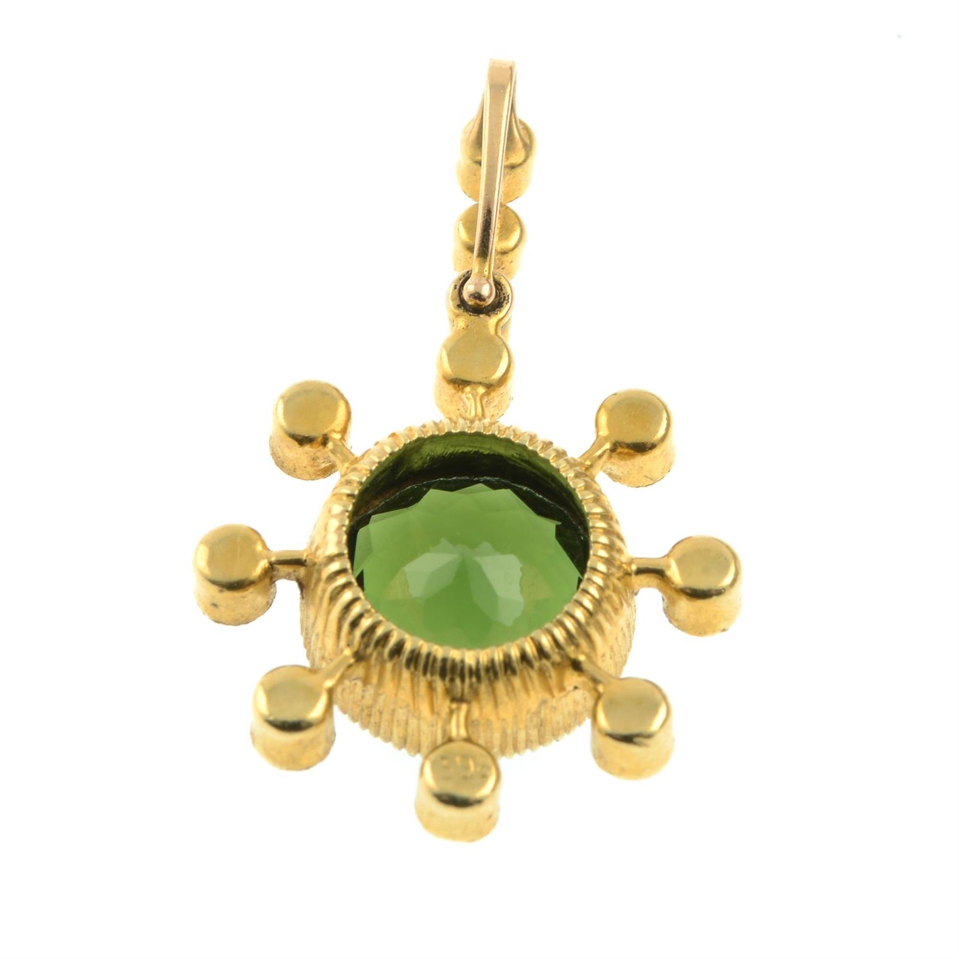 A late Victorian 15ct gold green tourmaline and split pearl pendant. - Image 3 of 4