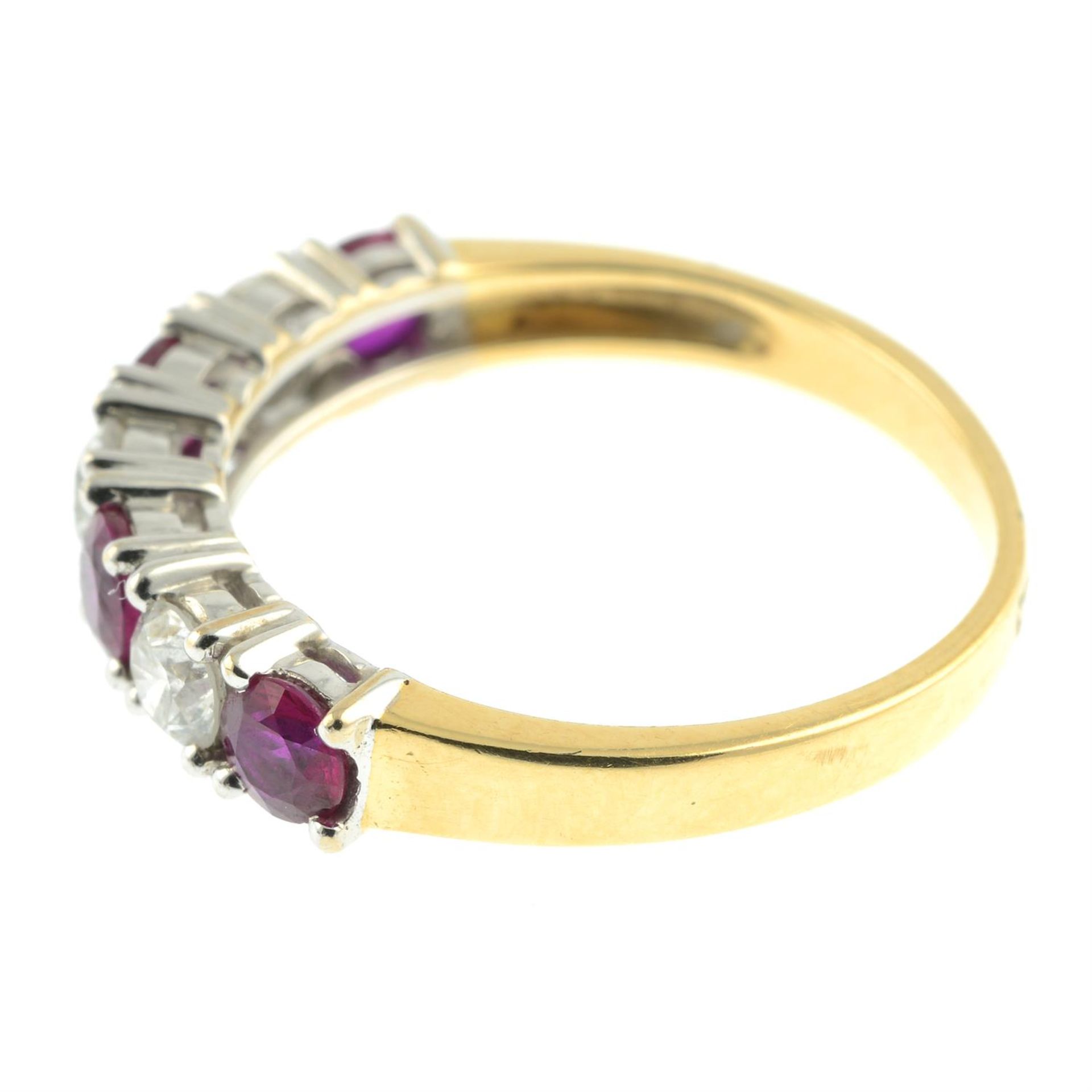 An 18ct gold alternating brilliant-cut diamond and ruby half eternity ring. - Bild 3 aus 5