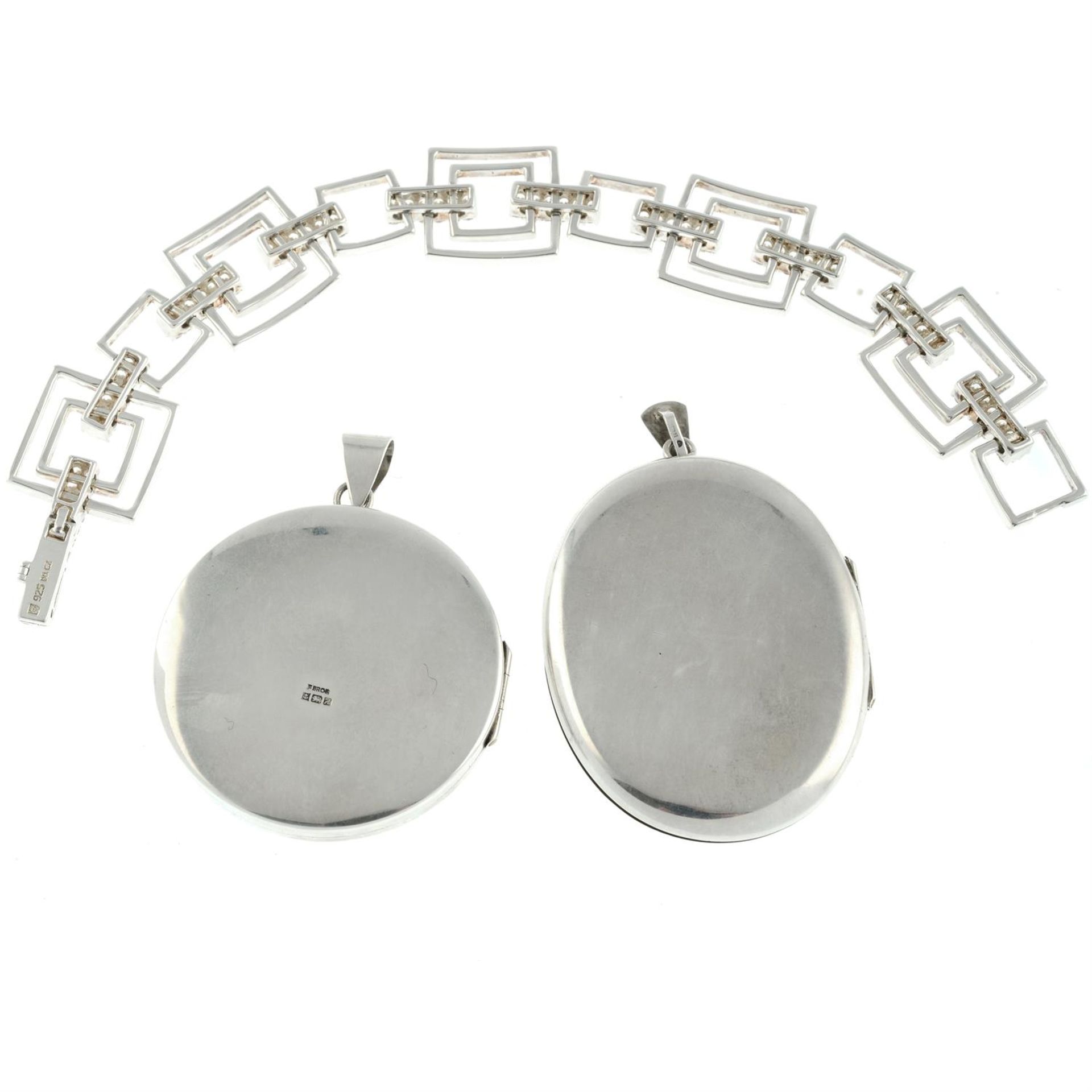 Three silver jewellery. - Image 2 of 2
