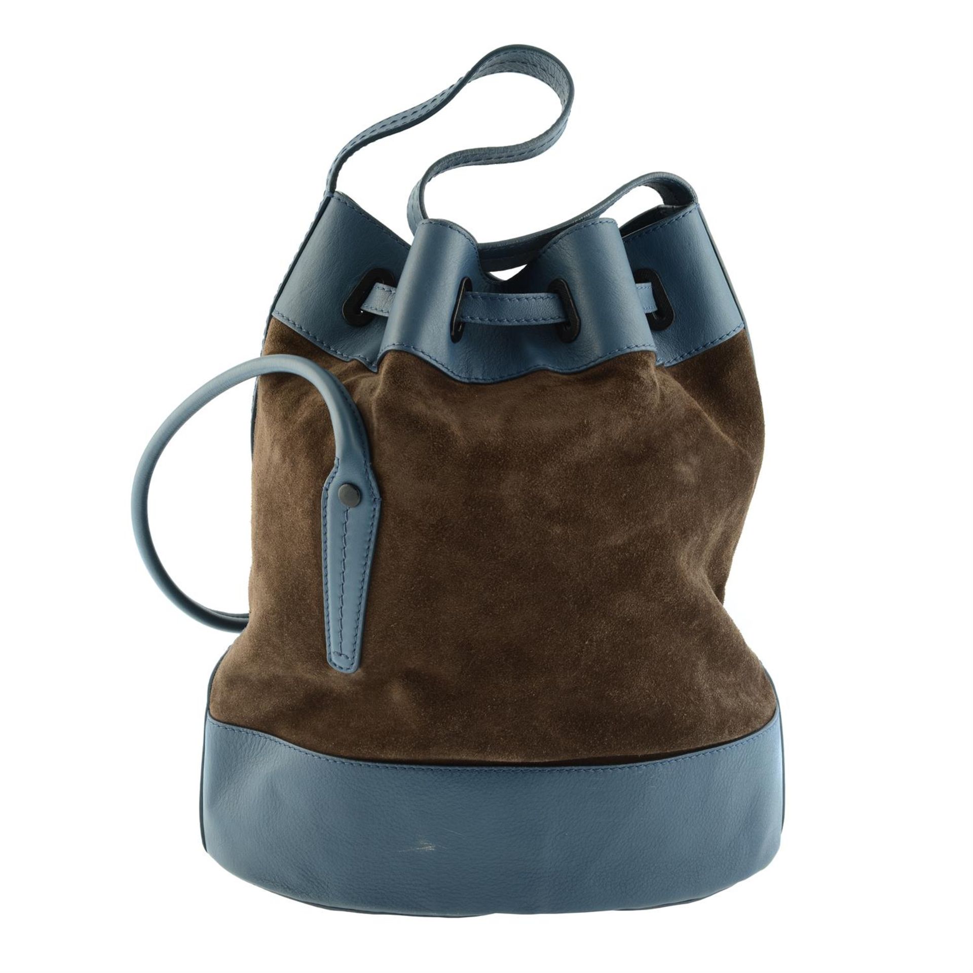BALLY - a suede and leather bucket bag. - Image 3 of 5