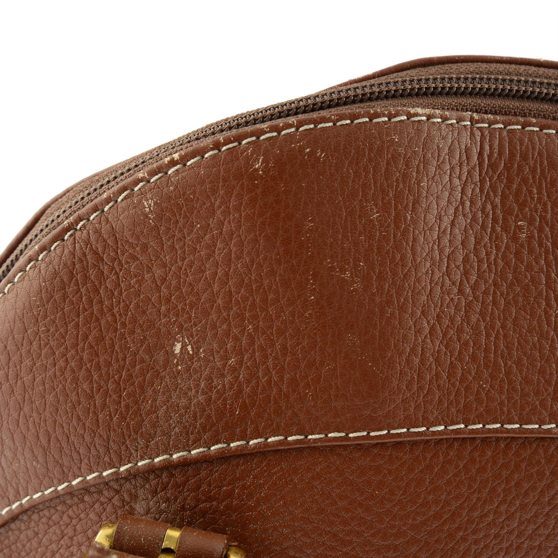 BURBERRY - a brown leather handbag. - Image 6 of 6