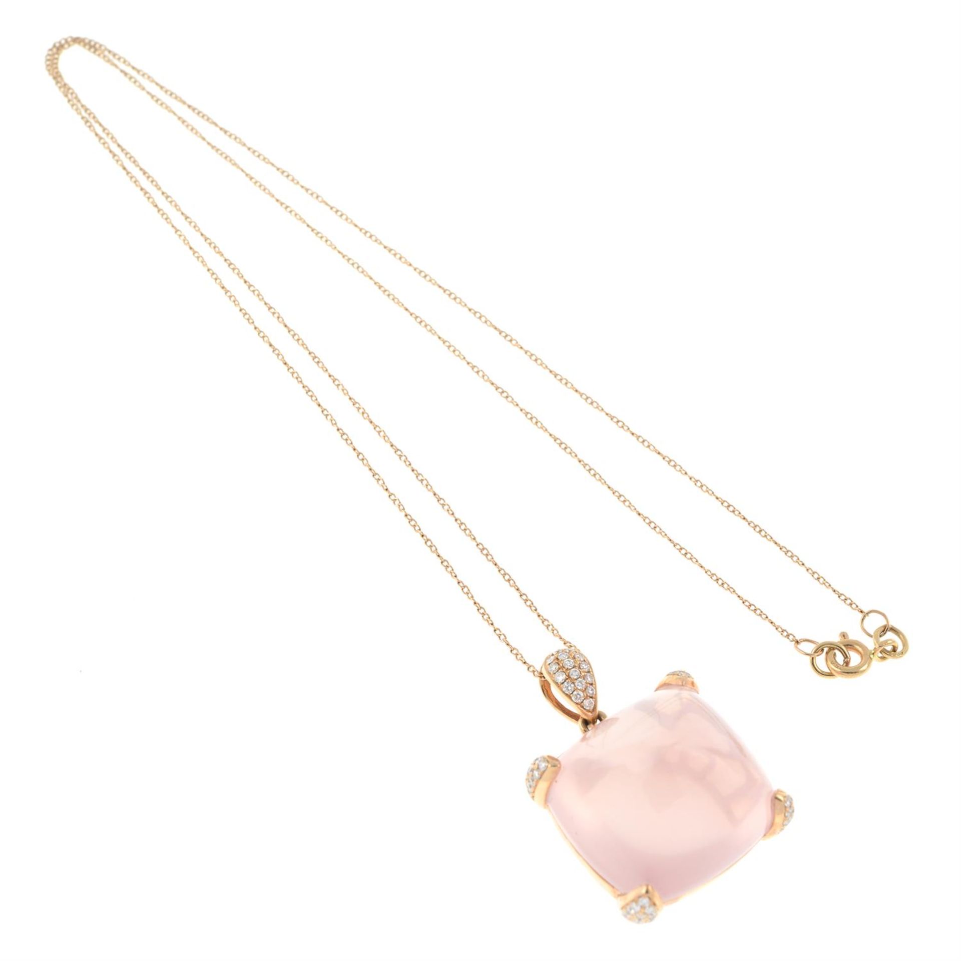 A rose quartz and pavé-set diamond pendant, with 18ct gold chain. - Bild 5 aus 6