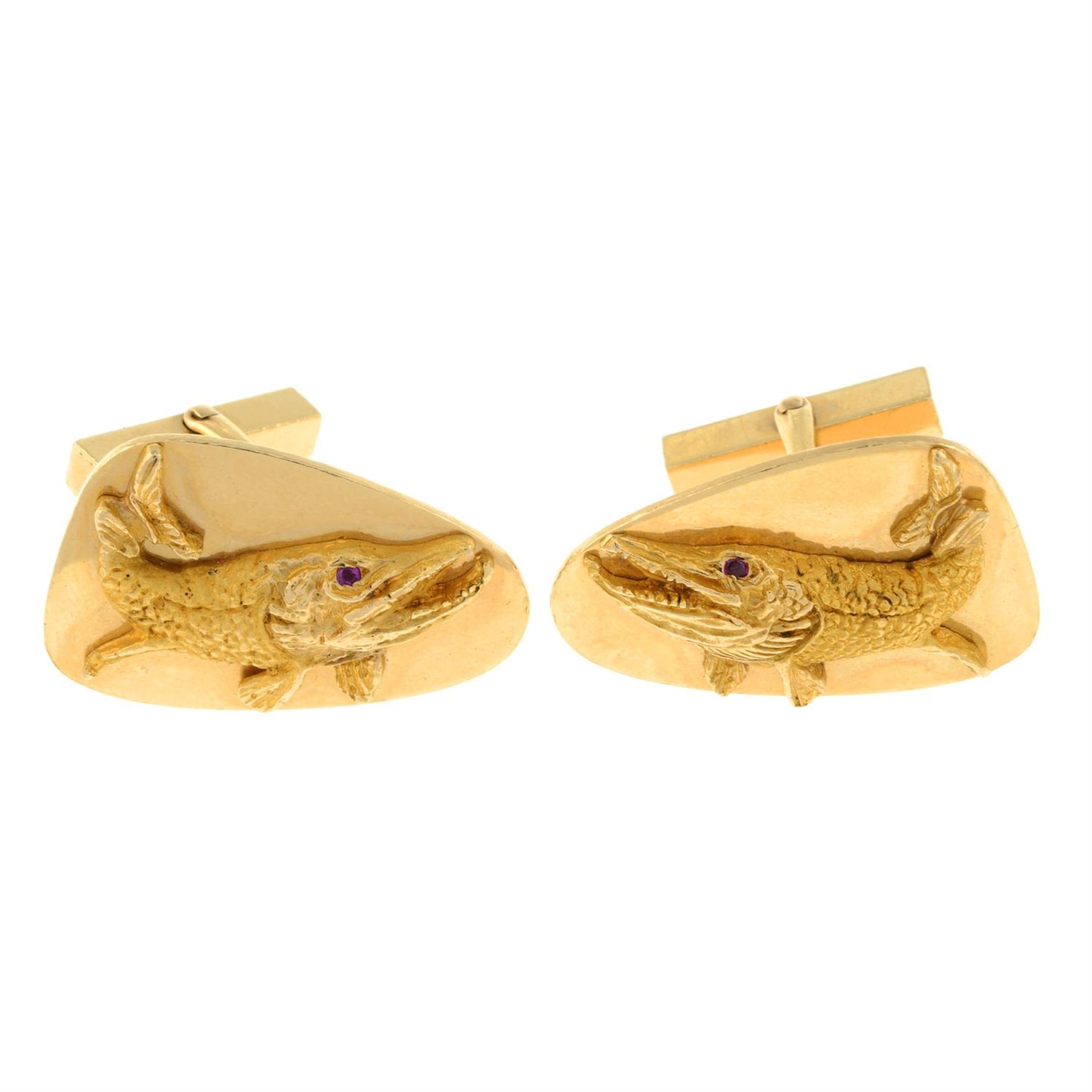 A pair of pike cufflinks, with ruby eyes, by Tiffany & Co. - Bild 2 aus 4