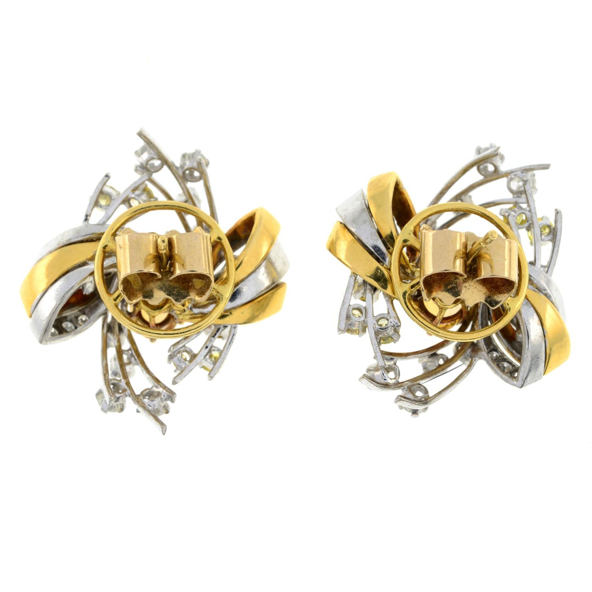 A pair of yellow topaz, diamond and 'yellow' diamond bi-colour earrings. - Bild 4 aus 4