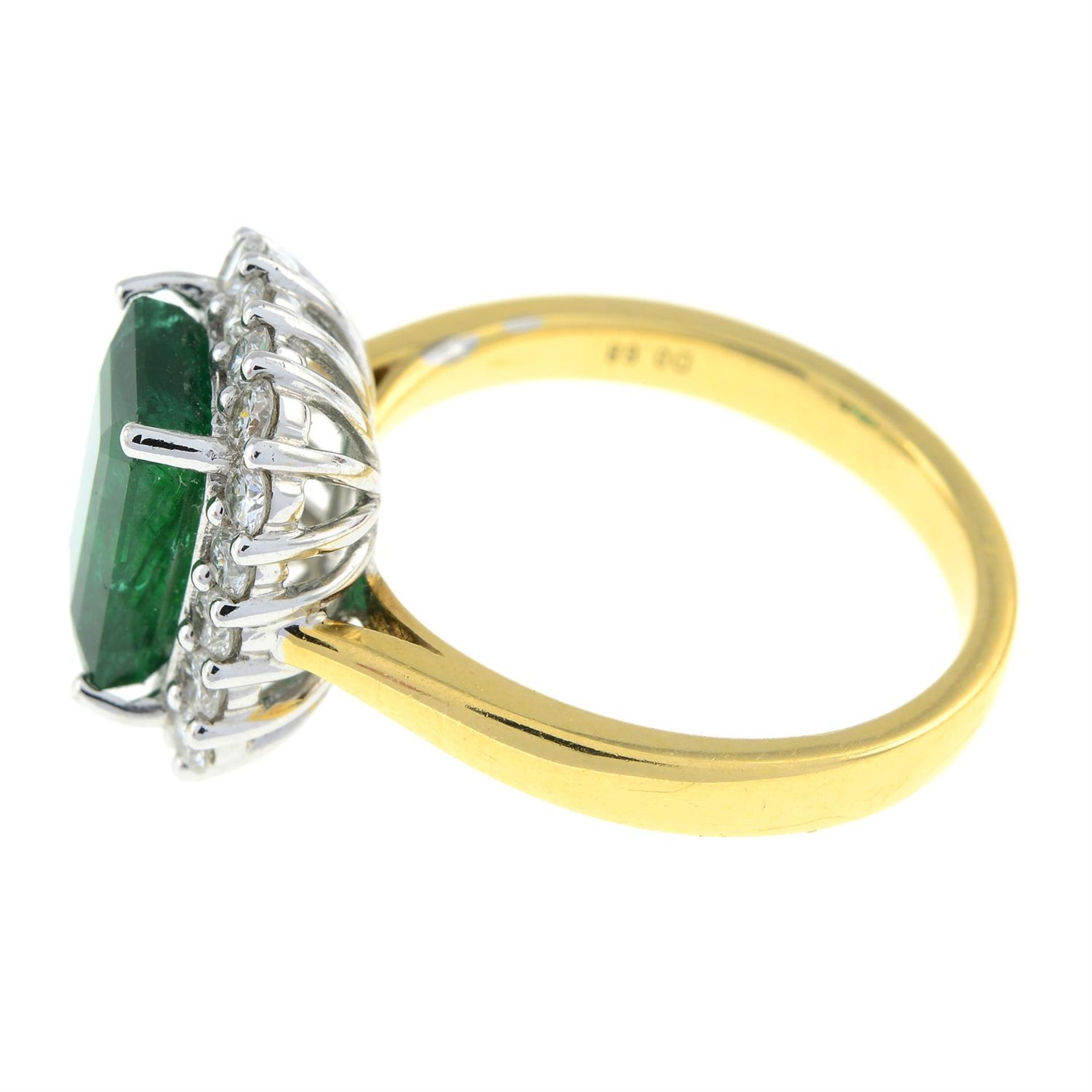 An 18ct gold emerald and brilliant-cut diamond cluster ring. - Image 4 of 5