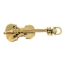 9ct gold violin pendant