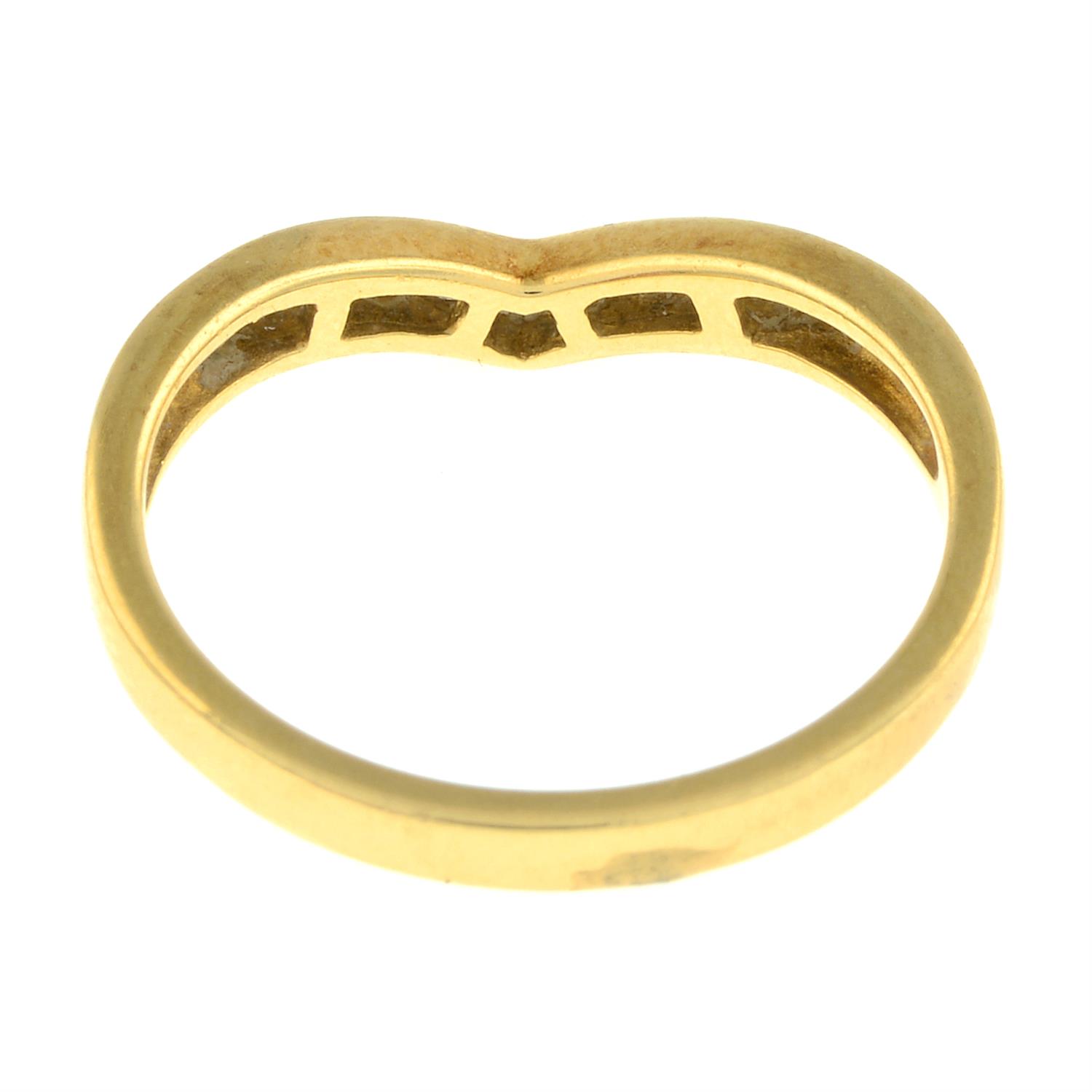 18ct gold diamond ring. - Image 2 of 2