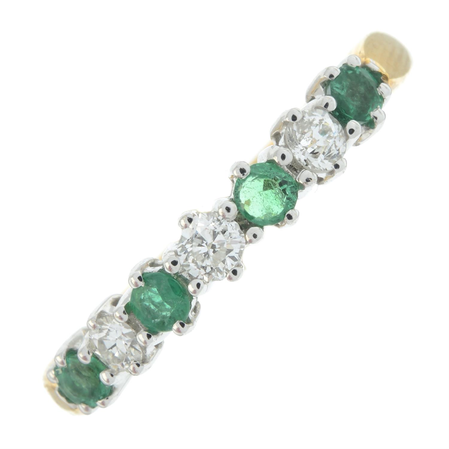 18ct gold diamond & emerald ring.