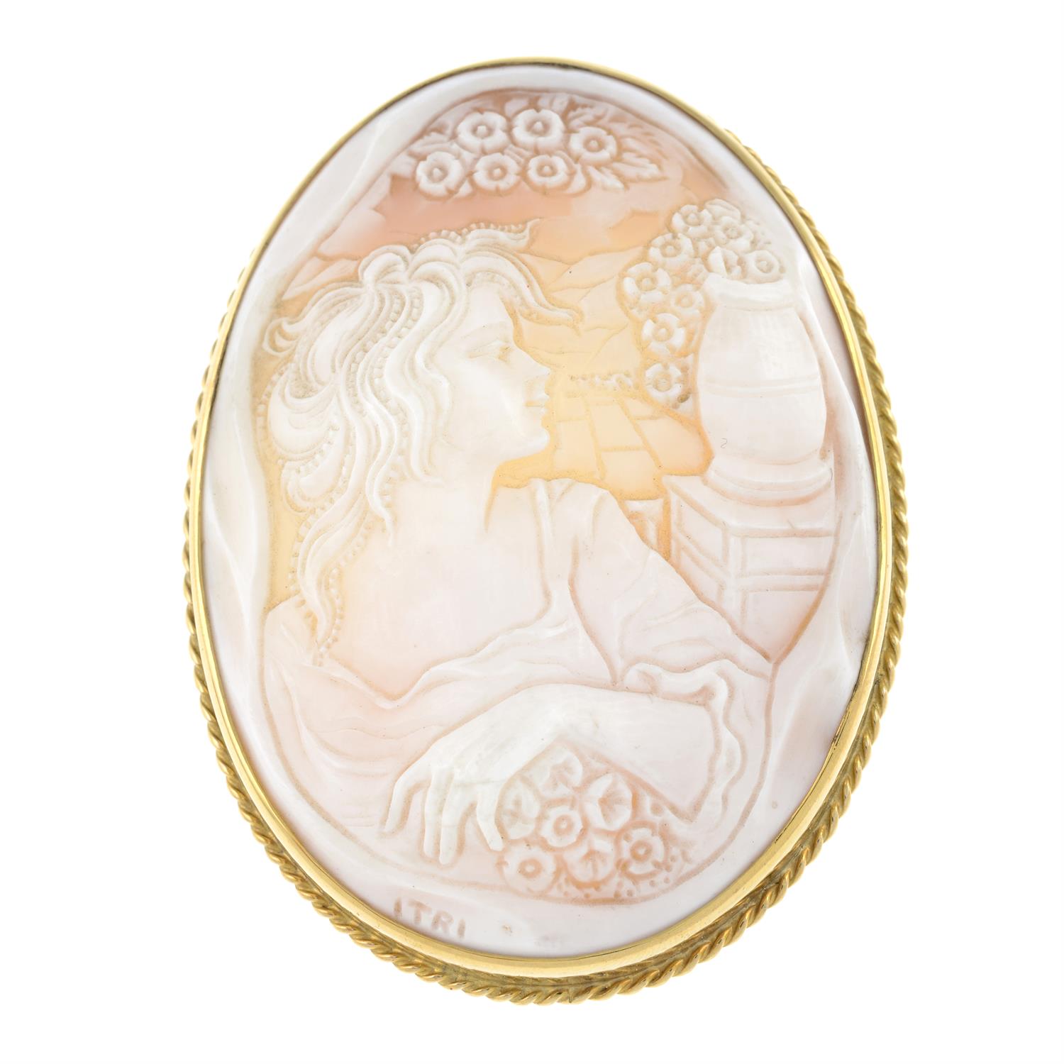 9ct gold shell cameo brooch