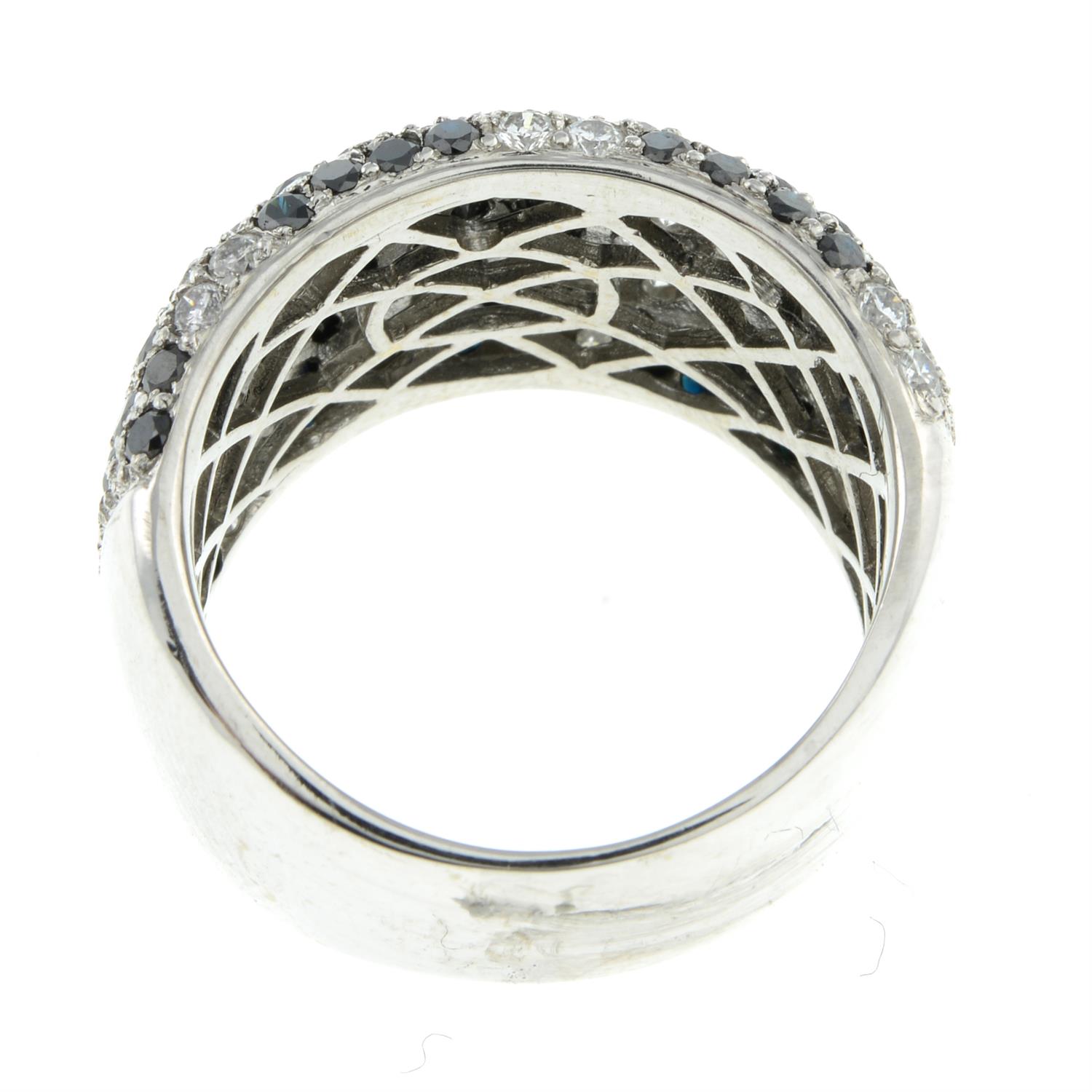 Diamond and black gem chevron band ring - Image 2 of 2