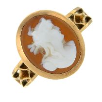 Early 20th century 15ct gold shell cameo ring