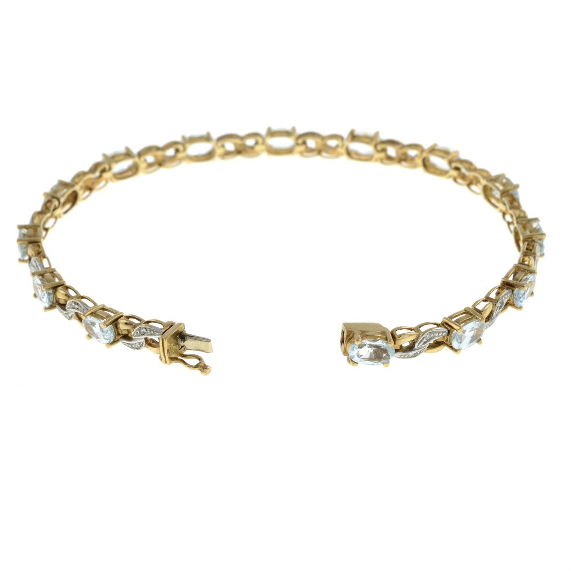9ct gold aquamarine & diamond bracelet - Bild 2 aus 2