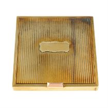 1940s 9ct gold make-up compact, with integral mirror, by David Sutton & Sons.