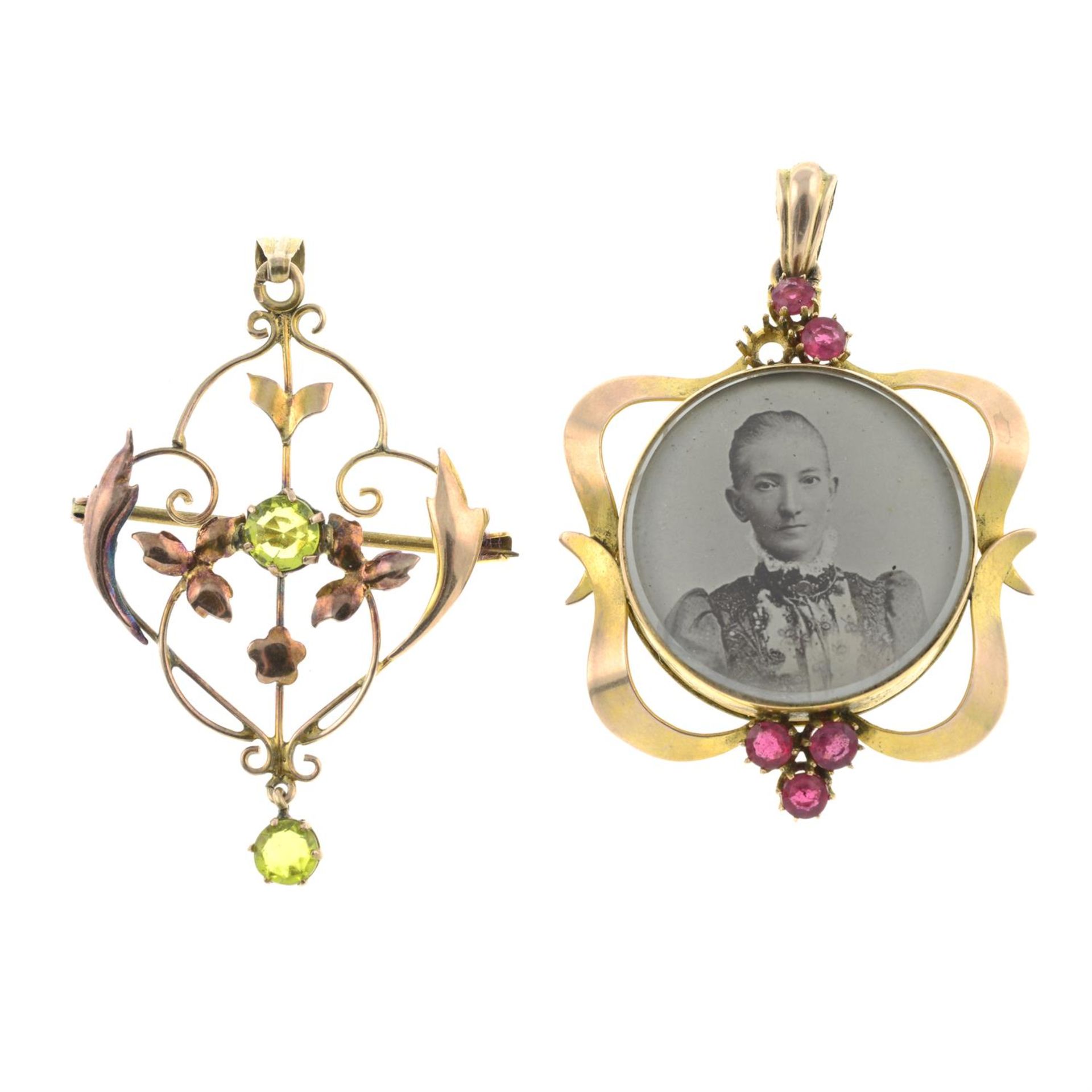 Two Edwardian 9ct gold gem-set pendants.