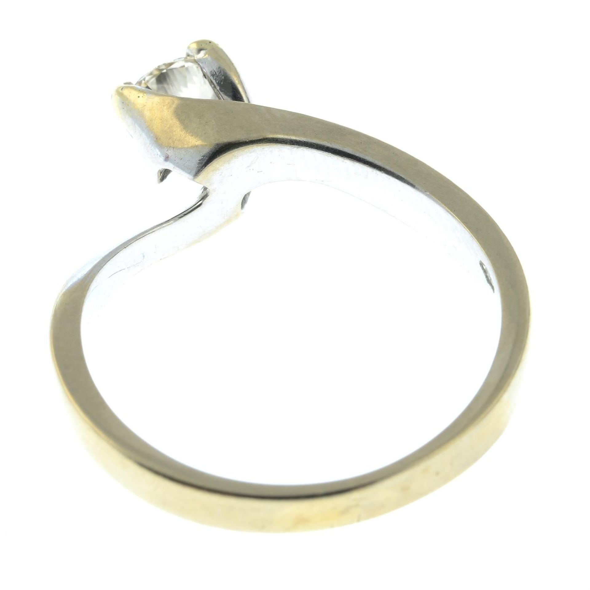 Brilliant-cut diamond single-stone ring. - Bild 2 aus 2