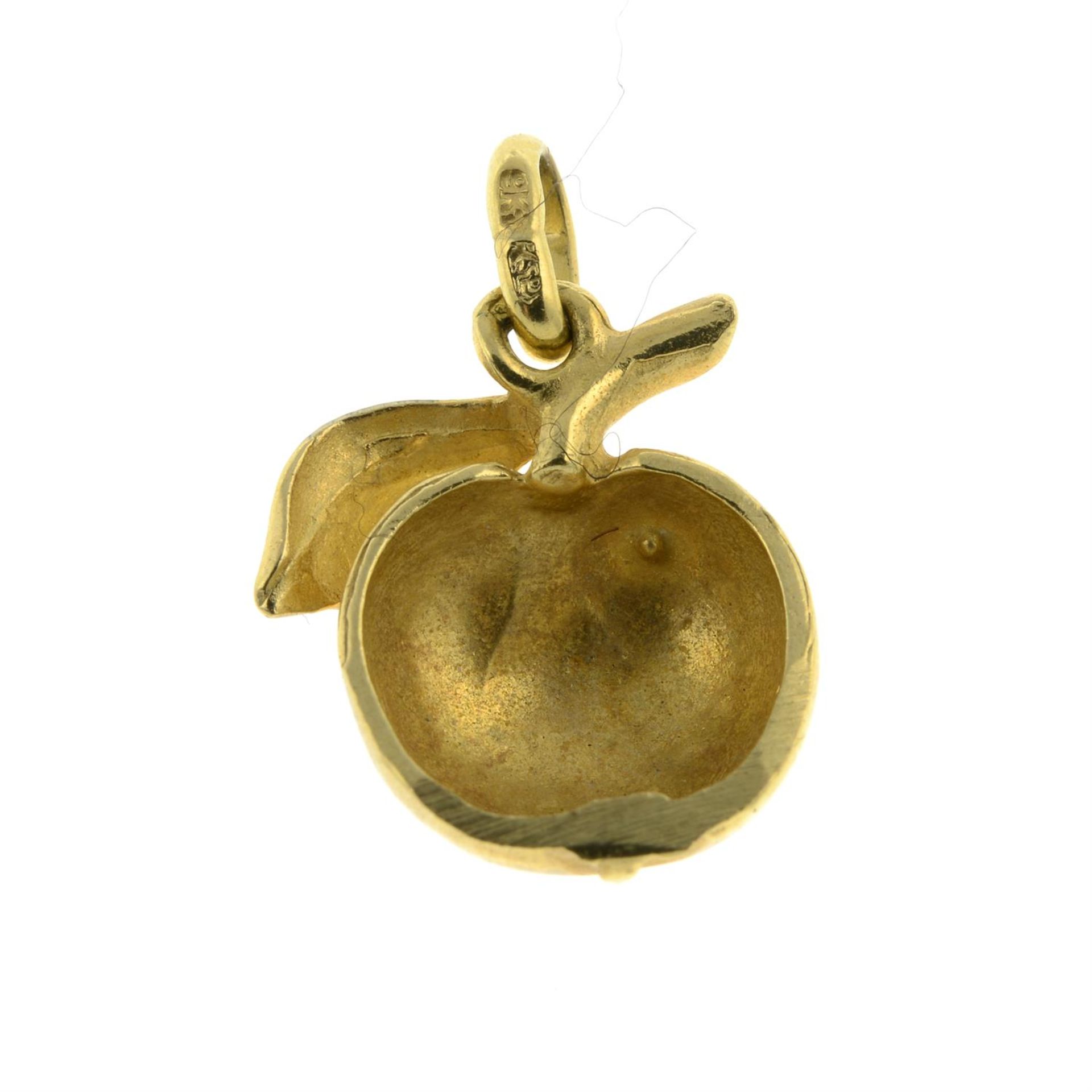 1970's 9ct gold apple charm - Bild 2 aus 2