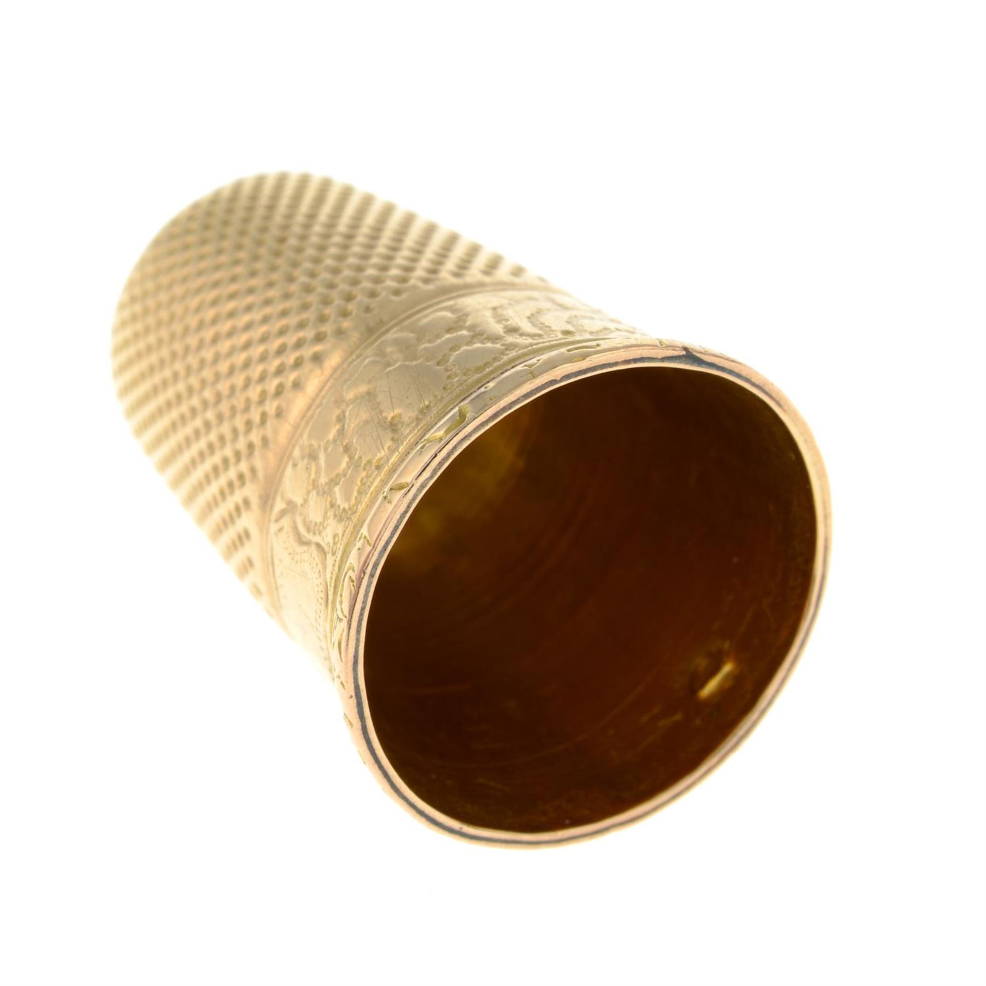 Early 20th century gold thimble. - Image 2 of 3