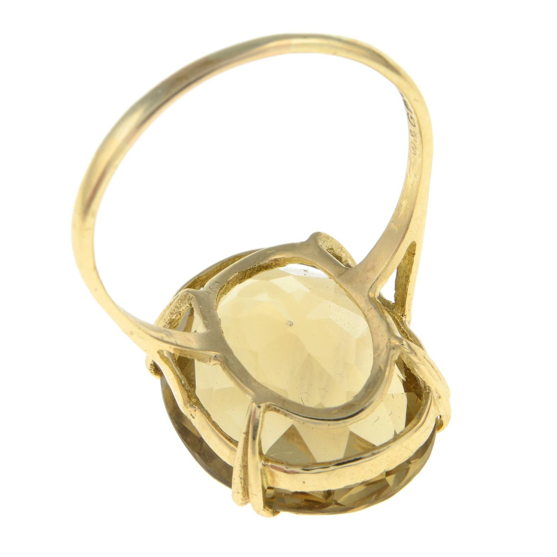 9ct gold citrine single-stone ring - Image 2 of 2