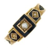 Late Victorian 9ct gold split pearl and hairwork mourning ring