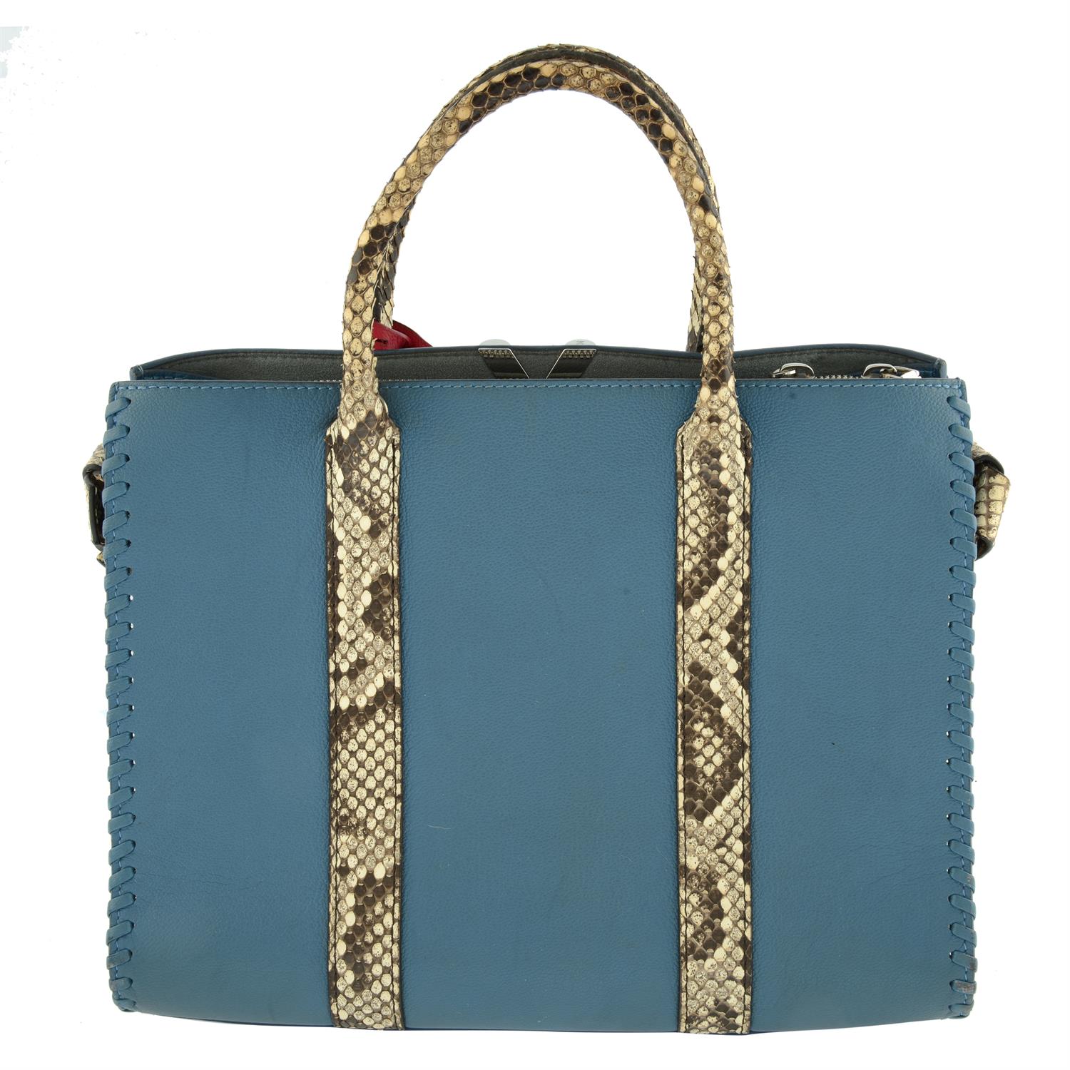 Louis Vuitton - Bleu Glacier Cuir Plume Very tote. - Image 2 of 4